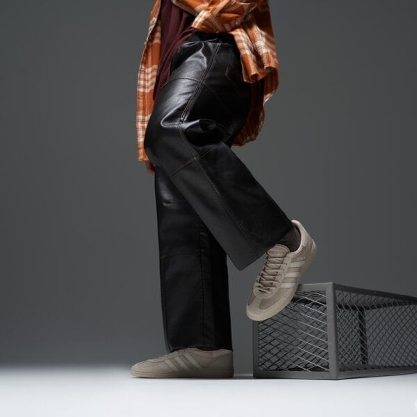 Мъжки маратонки ADIDAS HANDBALL SPEZIAL  jq8295 цвят розов