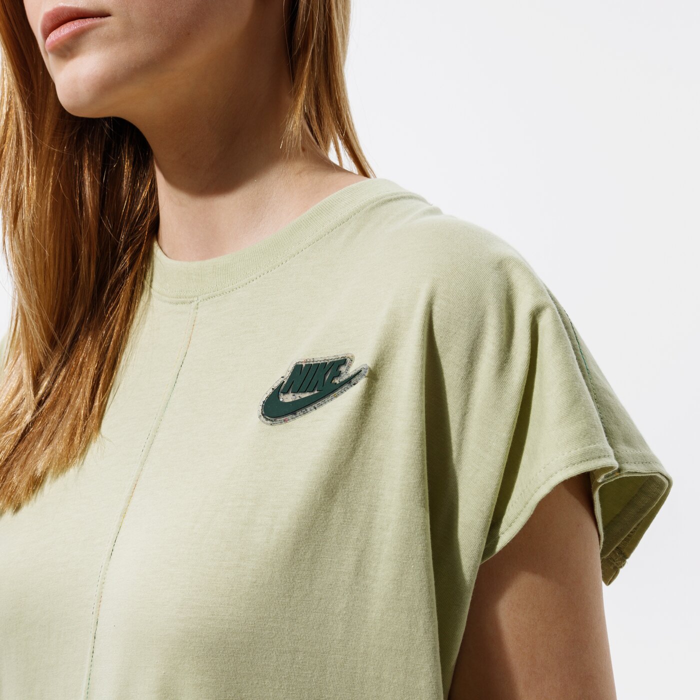 Дамски NIKE РОКЛЯ W NSW АНЦУГS EARTH DAY FT cz9247-371 цвят зелен