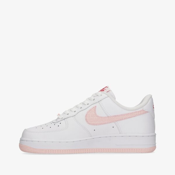 Дамски маратонки NIKE WMNS AIR FORCE 1 '07 VD dq9320-100 цвят бял