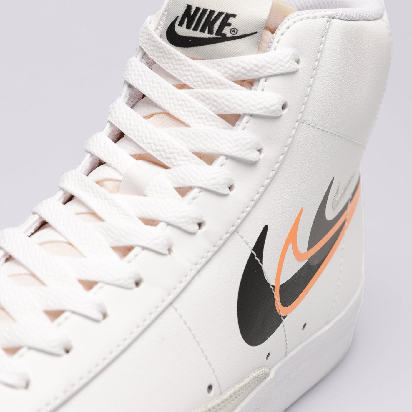 Мъжки маратонки NIKE BLAZER MID '77 fn7809-100 цвят бял