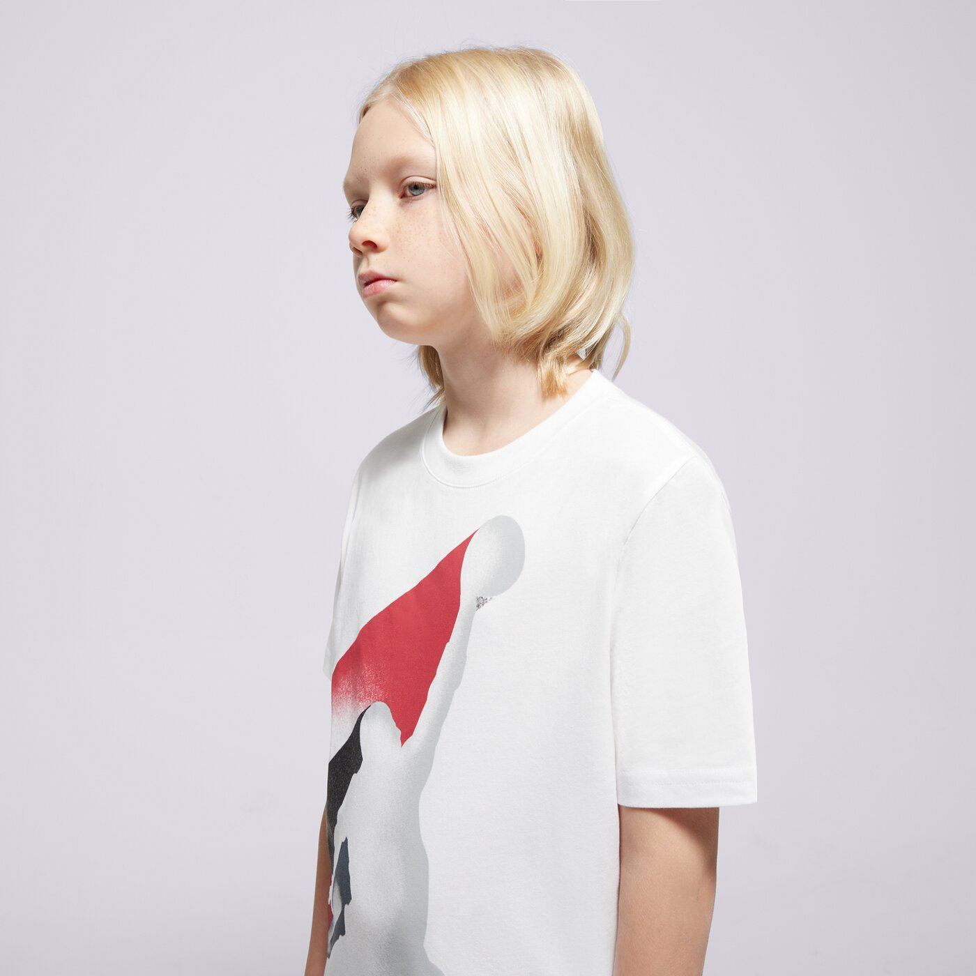 Детска тениска JORDAN ТЕНИСКА JDB 23 FADE AWAY SS TEE BOY 95d538-001 цвят бял