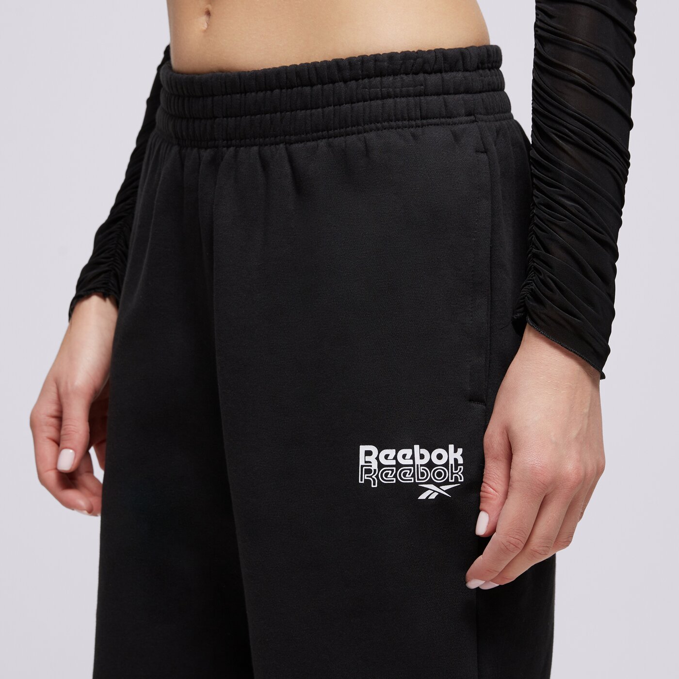 Дамски панталони REEBOK ПАНТАЛОНИ RIE 100075980 цвят черен