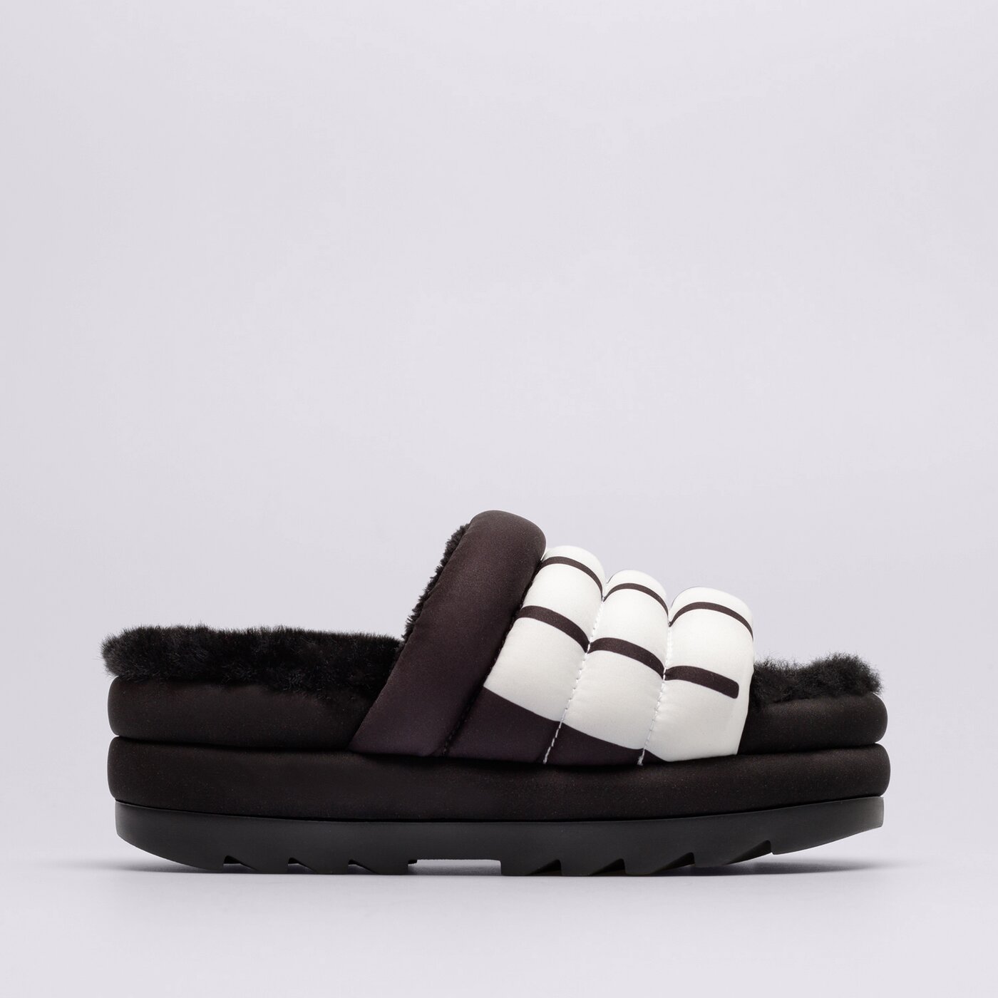 Дамски чехли и сандали UGG MAXI SLIDE LOGO 1127067-black цвят черен