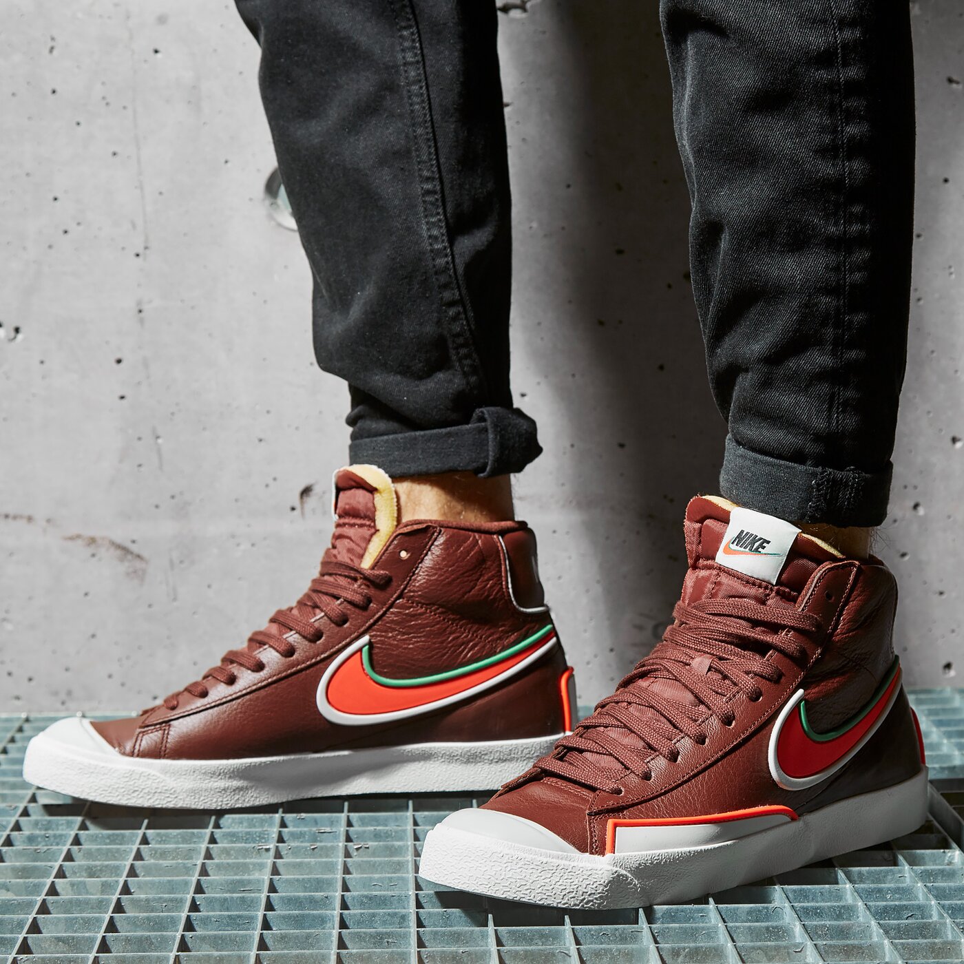 Мъжки маратонки NIKE BLAZER MID '77 INFINITE da7233-200 цвят бордо