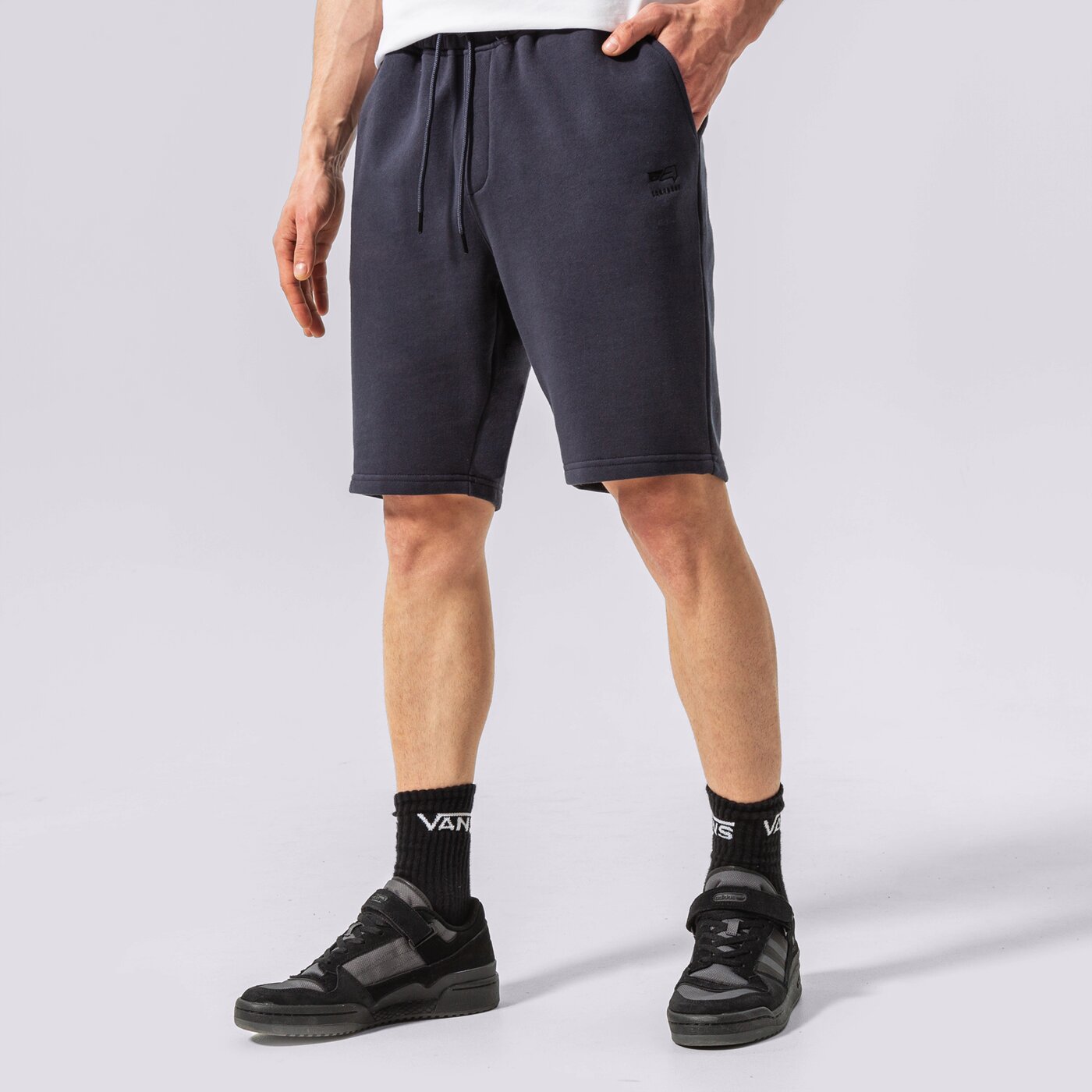 Мъжки къси панталони CONFRONT ШОРТИ ESSENTIAL cf122szm90004 цвят черен