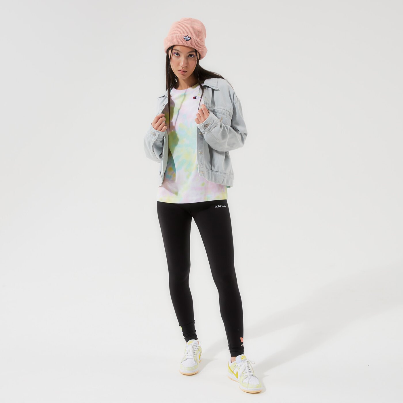 Дамска тениска CHAMPION ТЕНИСКА CREWNECK ТЕНИСКА 113939wl002 цвят многоцветен