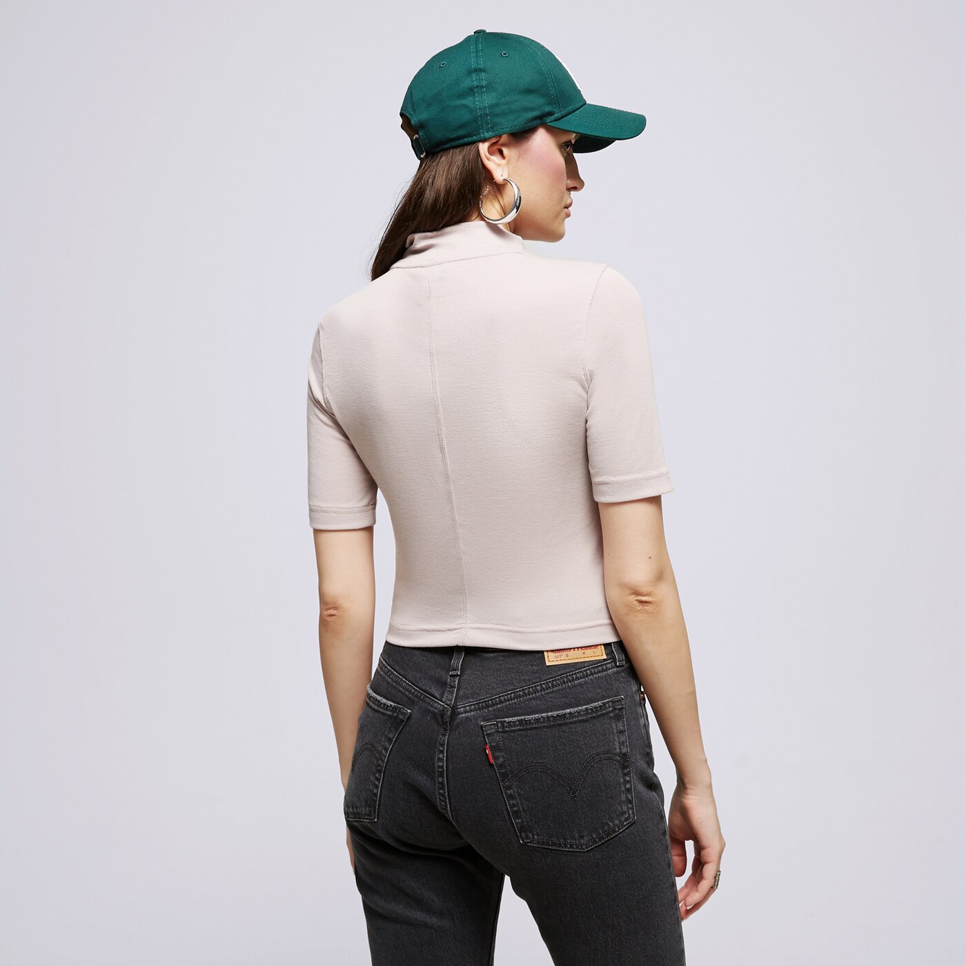 Дамска тениска NIKE ТЕНИСКА W NSW ESSNTL RIB MOCK SS ТОП dv7958-272 цвят бежов