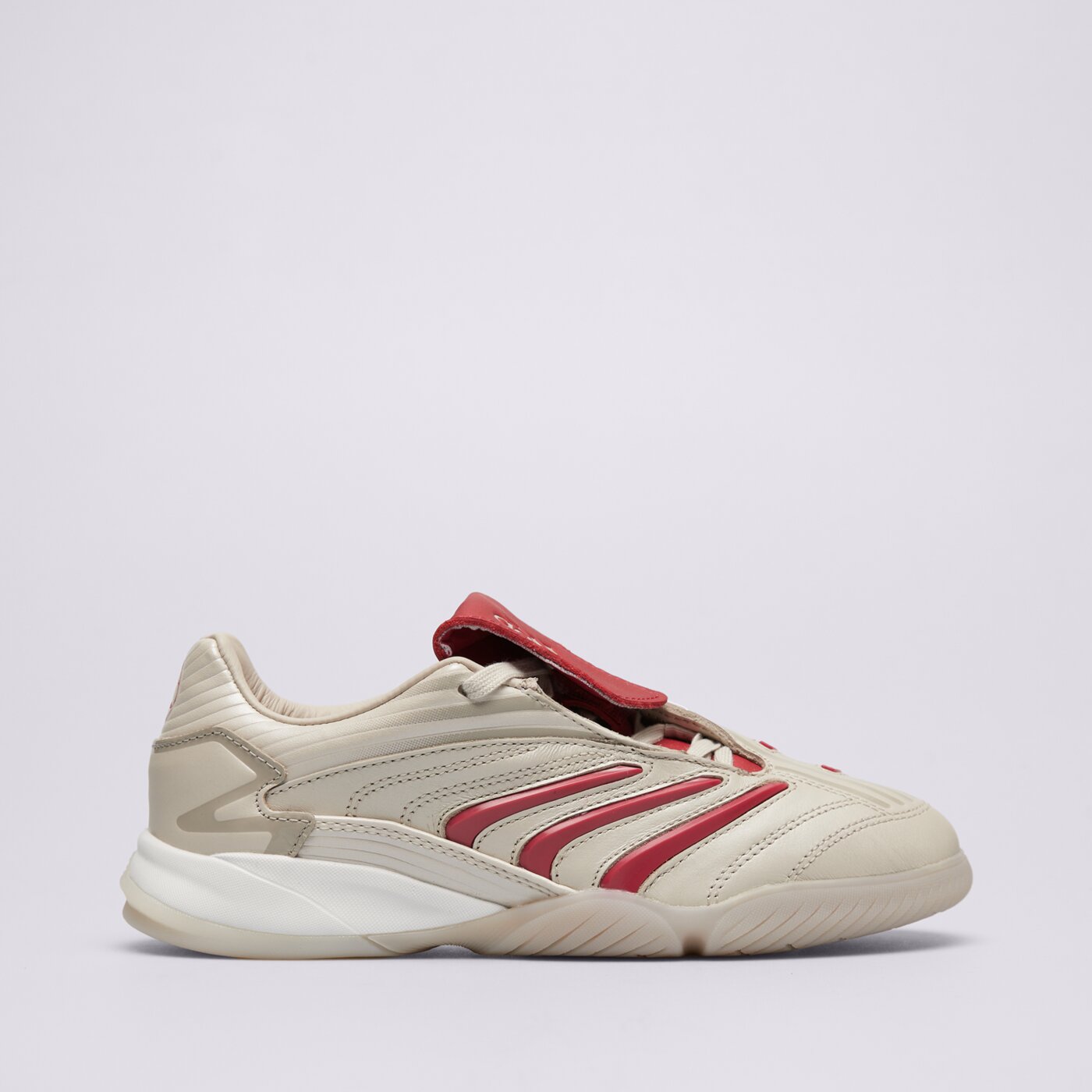 Дамски маратонки ADIDAS PREDATOR SALA jr4226 цвят бял