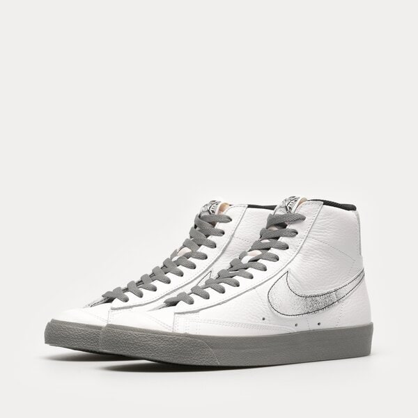 Мъжки маратонки NIKE BLAZER MID '77 EMB dv7194-100 цвят бял