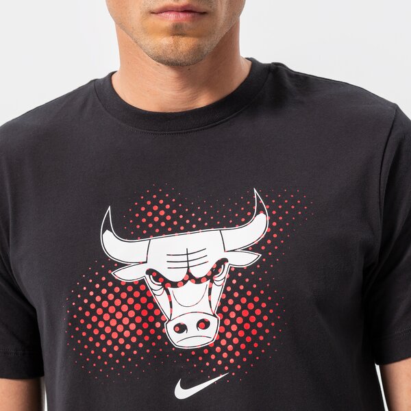 Мъжка тениска NIKE ТЕНИСКА CHI M NK DF ES FTPK LGO SS TEE NBA dh7073-010 цвят черен