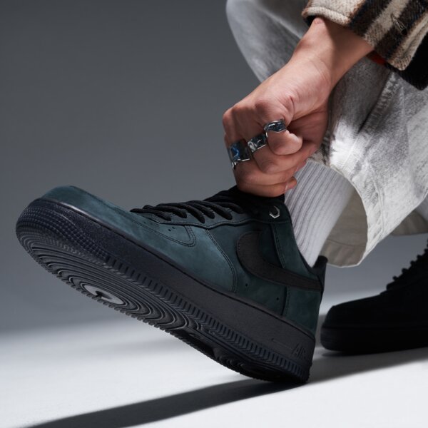 Мъжки маратонки NIKE AIR FORCE 1 '07 WB cj9179-001 цвят черен