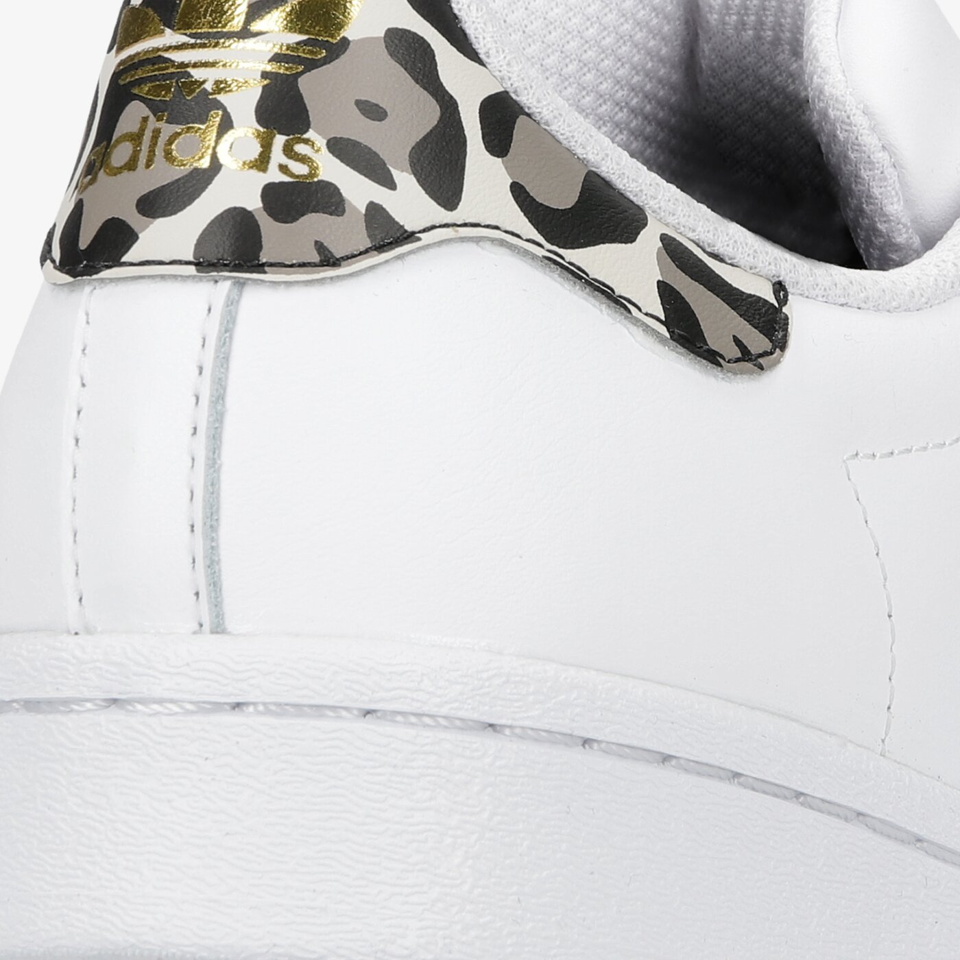 Дамски маратонки ADIDAS SUPERSTAR W  fx6101 цвят бял