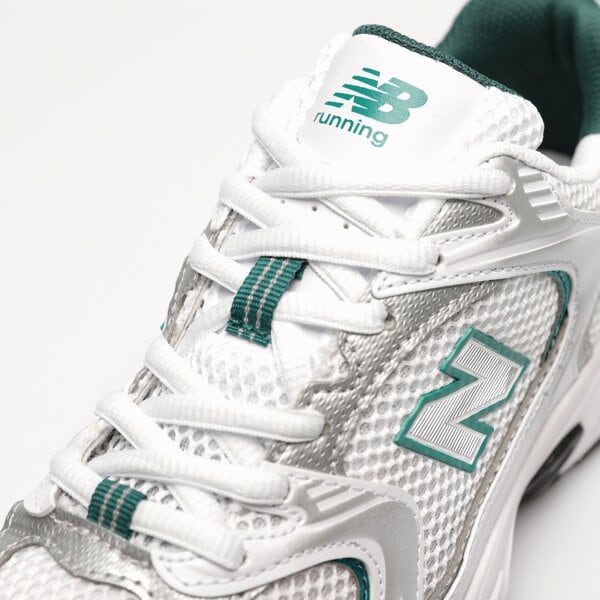 Дамски маратонки NEW BALANCE 530  mr530ab цвят бял