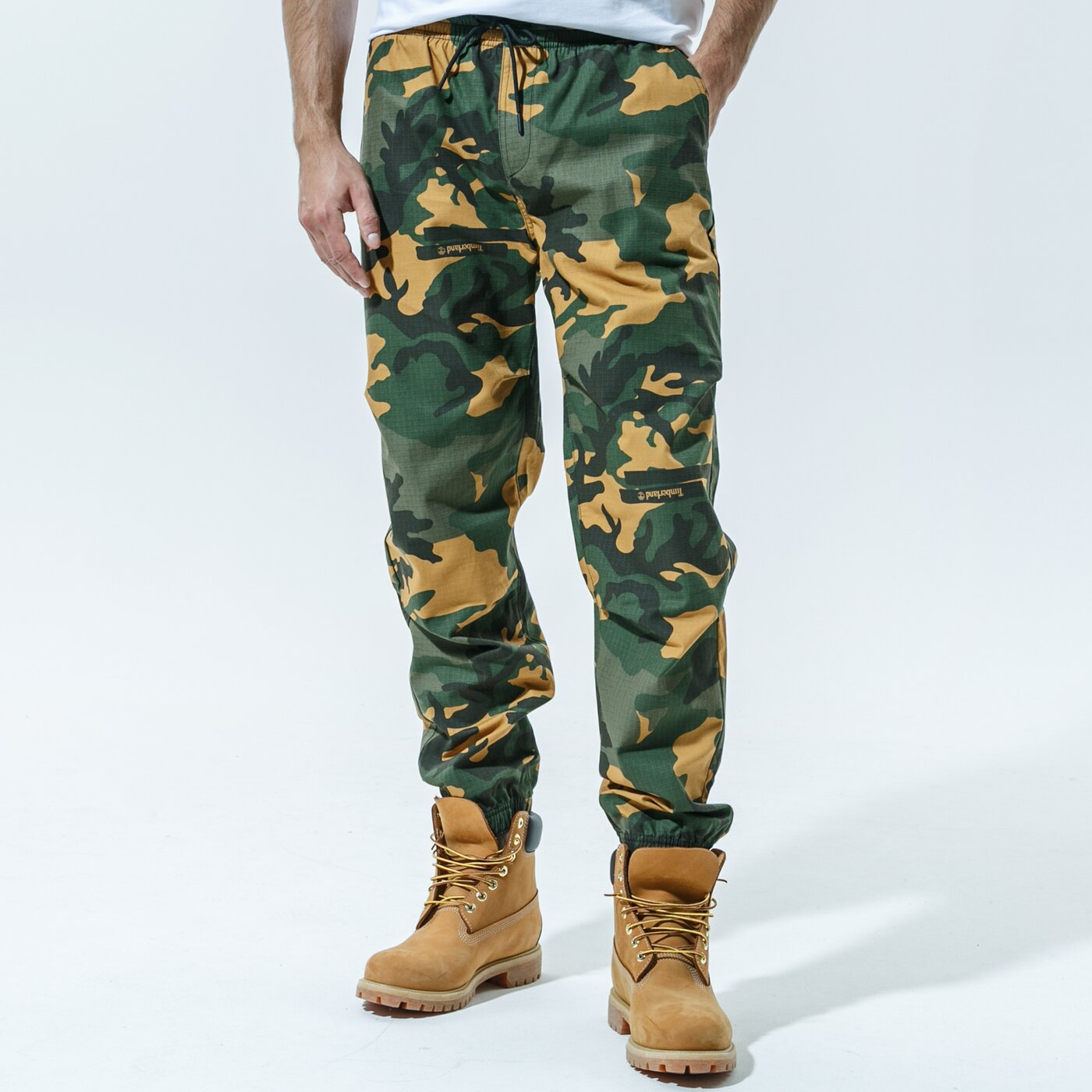 Мъжки панталони TIMBERLAND ПАНТАЛОНИ YC CAMO UTILITY JOGGER tb0a2ahgan71 цвят многоцветен