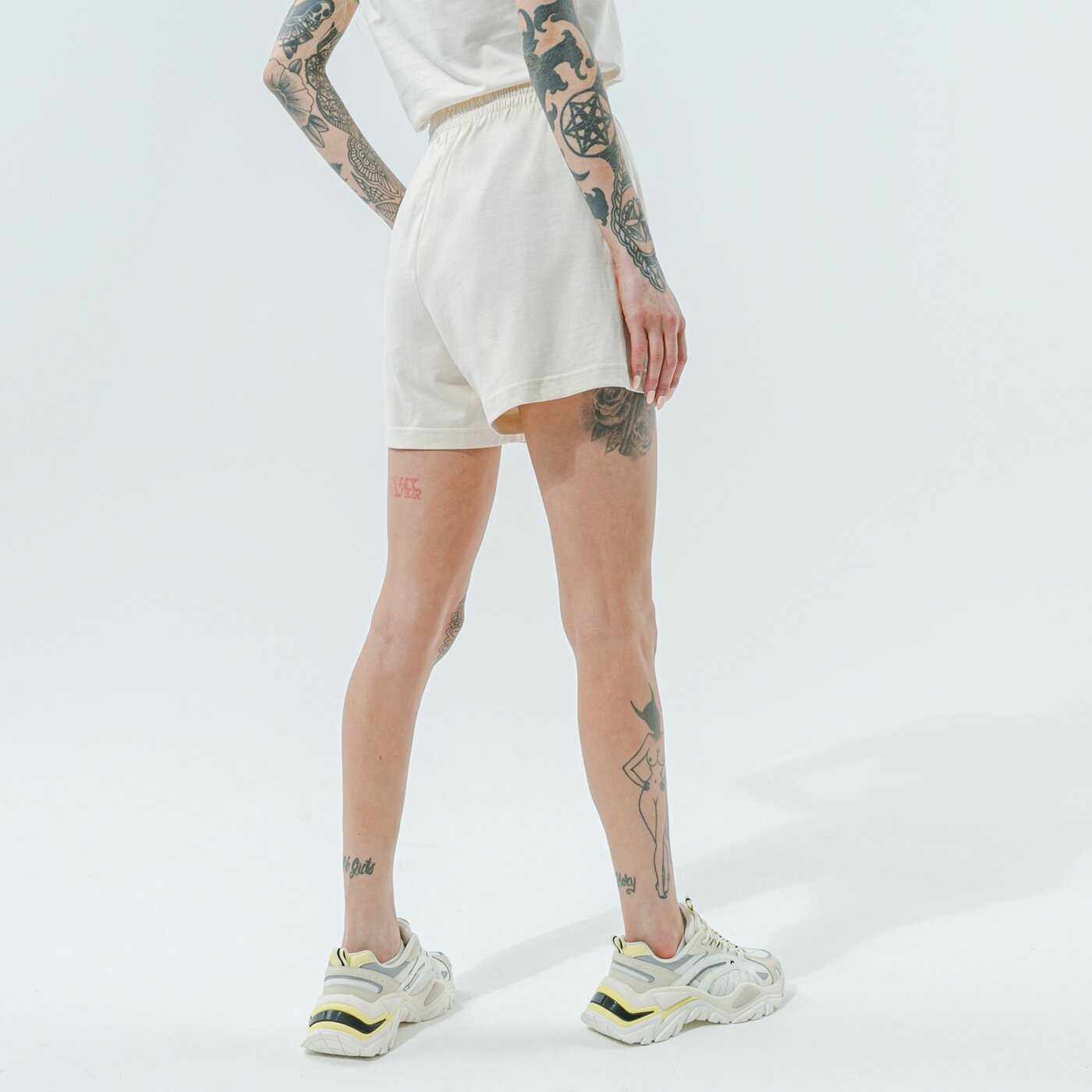 Дамски къси панталони ADIDAS ШОРТИ SHORTS h37886 цвят бежов