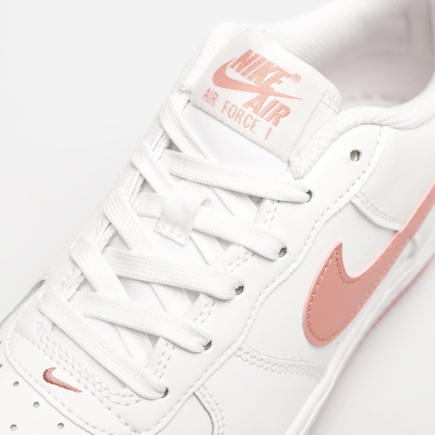 Детски маратонки NIKE AIR FORCE 1 dv7762-102 цвят бял