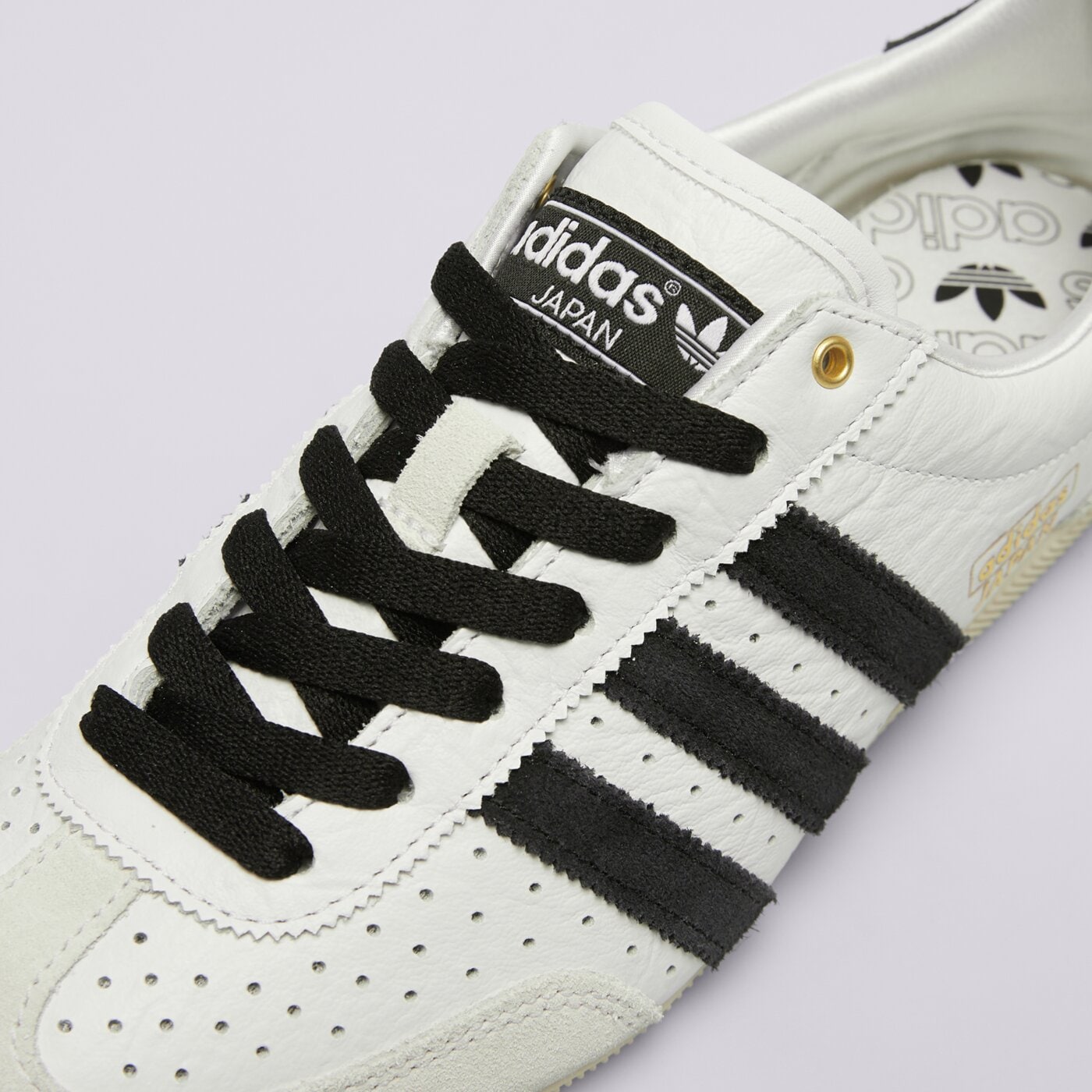 Дамски маратонки ADIDAS JAPAN ih5489 цвят бял
