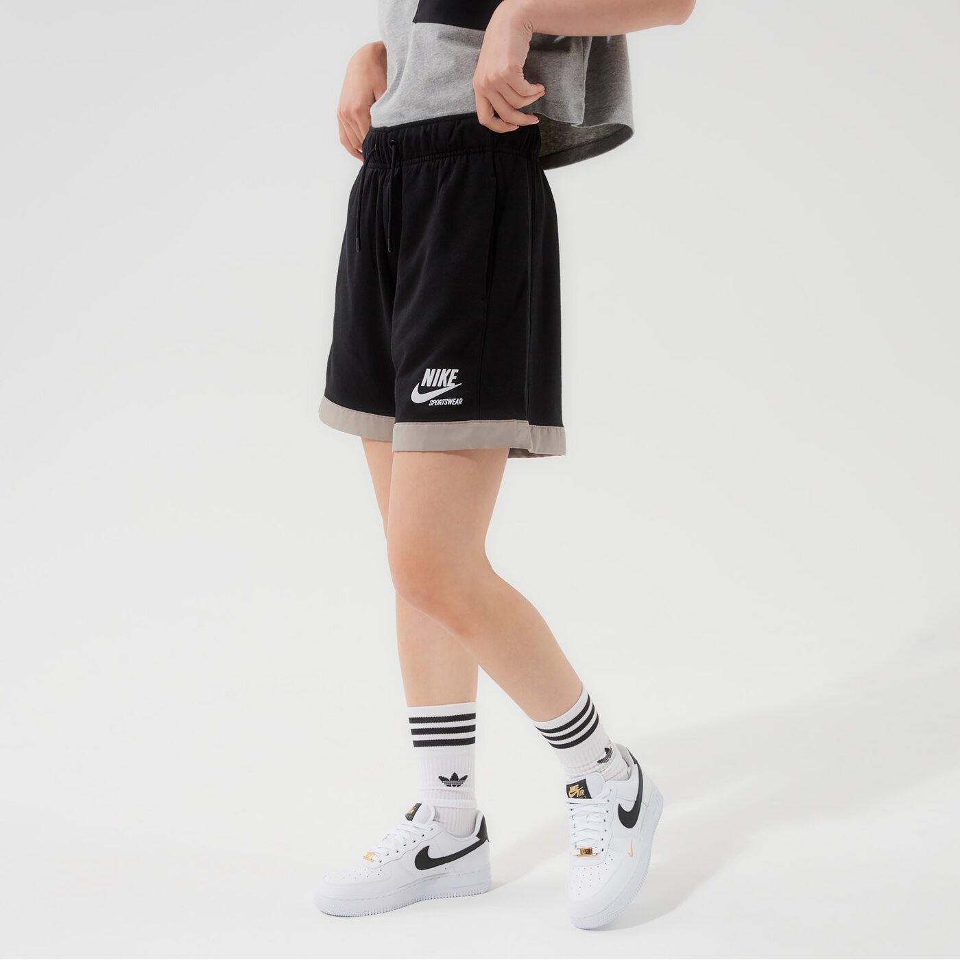 Дамски къси панталони NIKE ШОРТИ W NSW FLC MR SHORT HTG dd5681-010 цвят черен