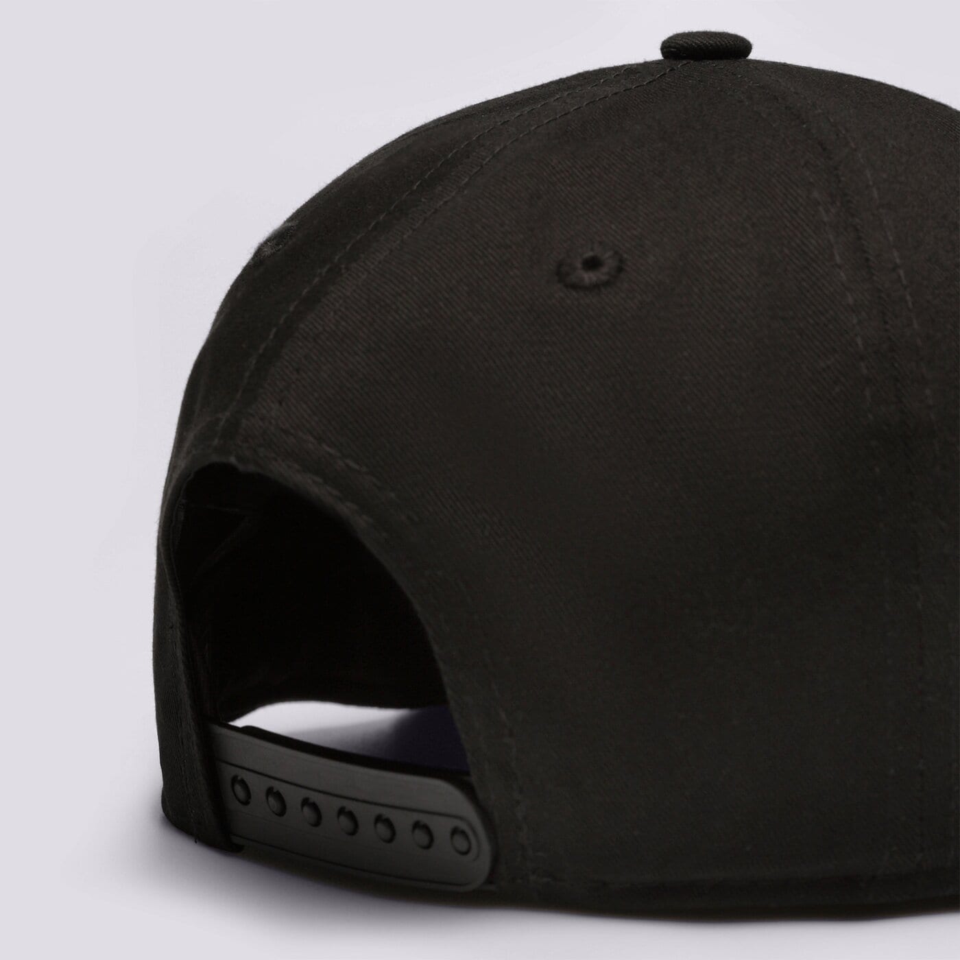 Дамска шапка с козирка NEW ERA MLB NEW YORK YANKEES 9FIFTY SNAPBACK CAP BASIC 9FIFT 11180834 цвят черен