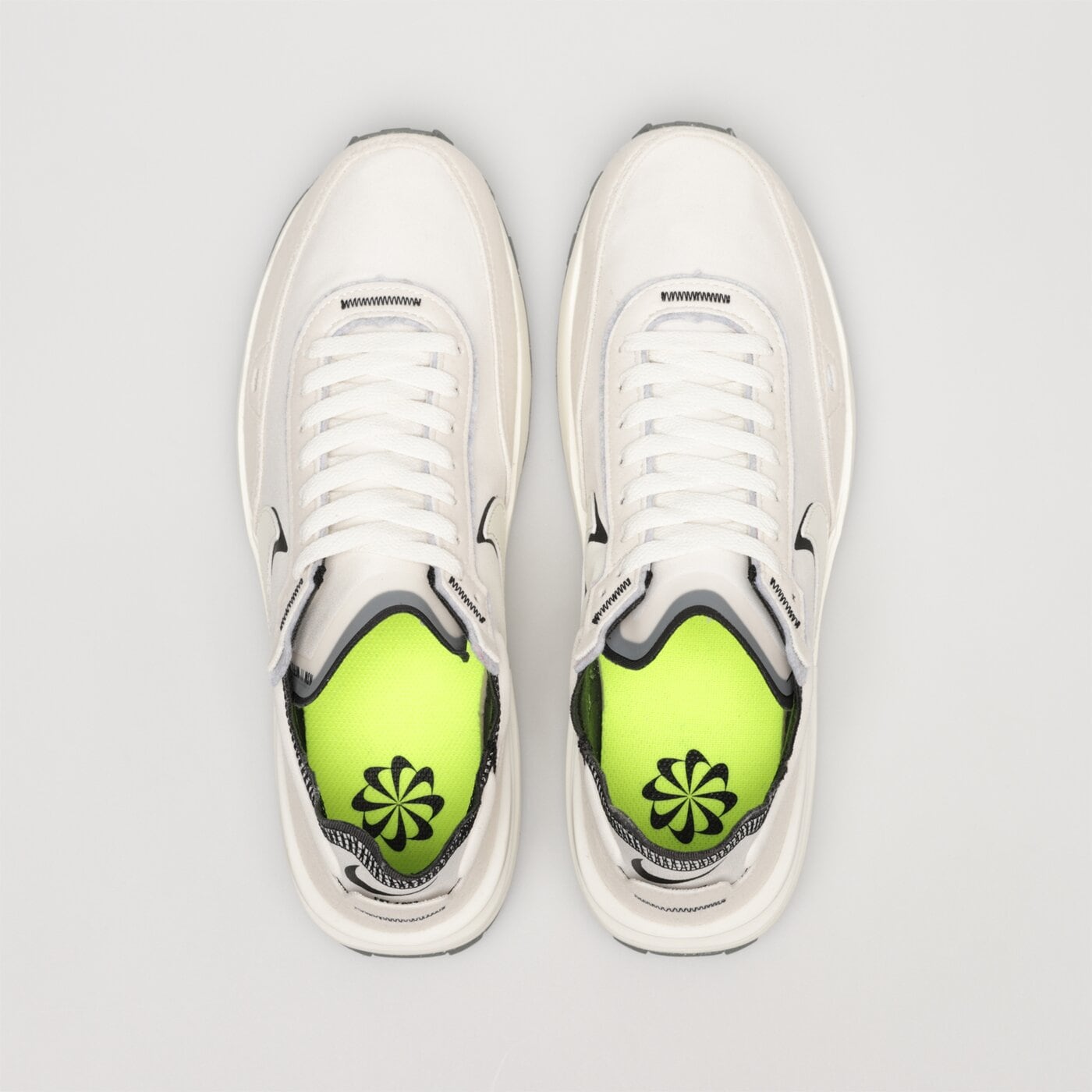 Мъжки маратонки NIKE WAFFLE ONE SE FIBER do9782001 цвят черен