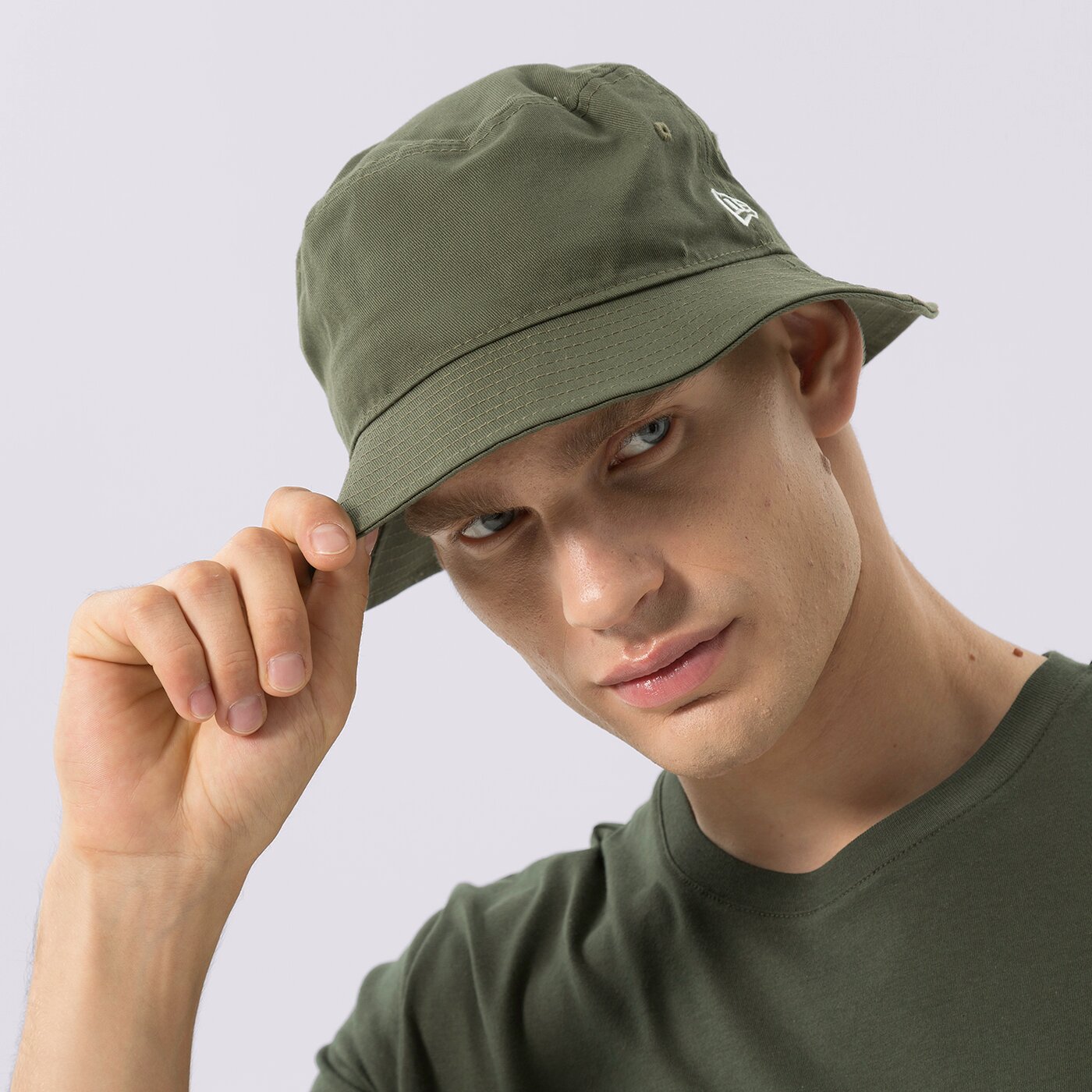  NEW ERA ИДИОТКА NE ESS TAPERED BUCKET KHA NEW ERA NOV 60222226 цвят каки