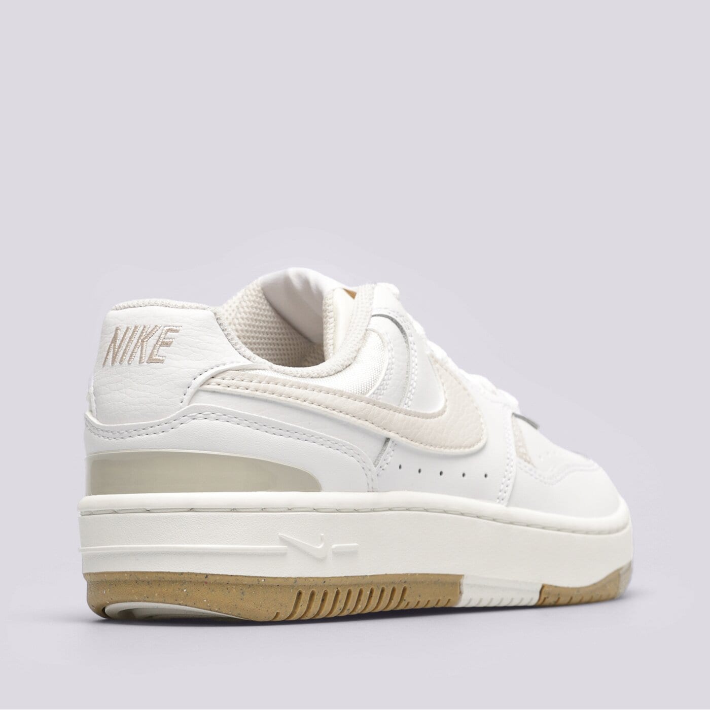 Дамски маратонки NIKE GAMMA FORCE dx9176-103 цвят бежов