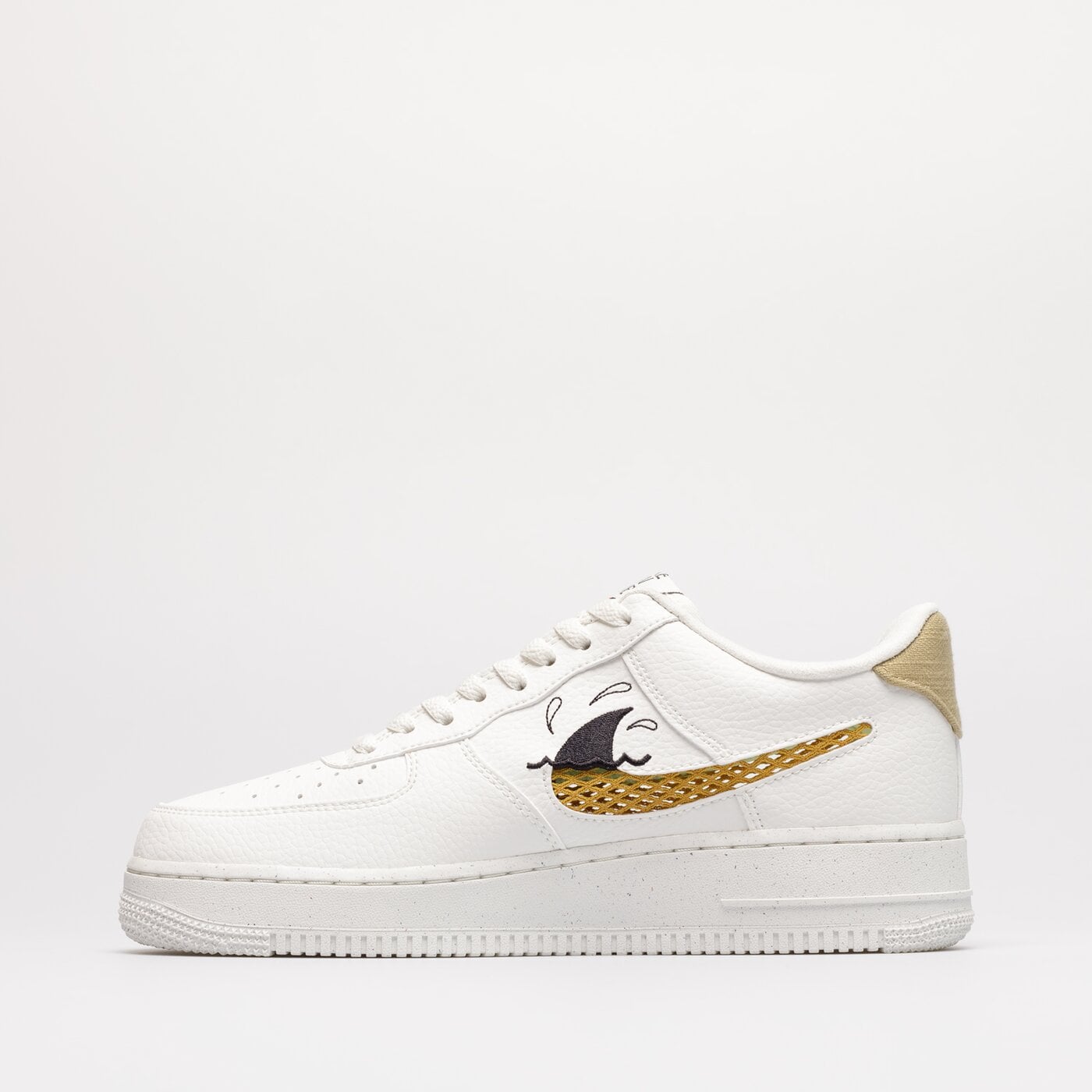 Мъжки маратонки NIKE AIR FORCE 1 '07 LV8 NN dm0117-100 цвят бял