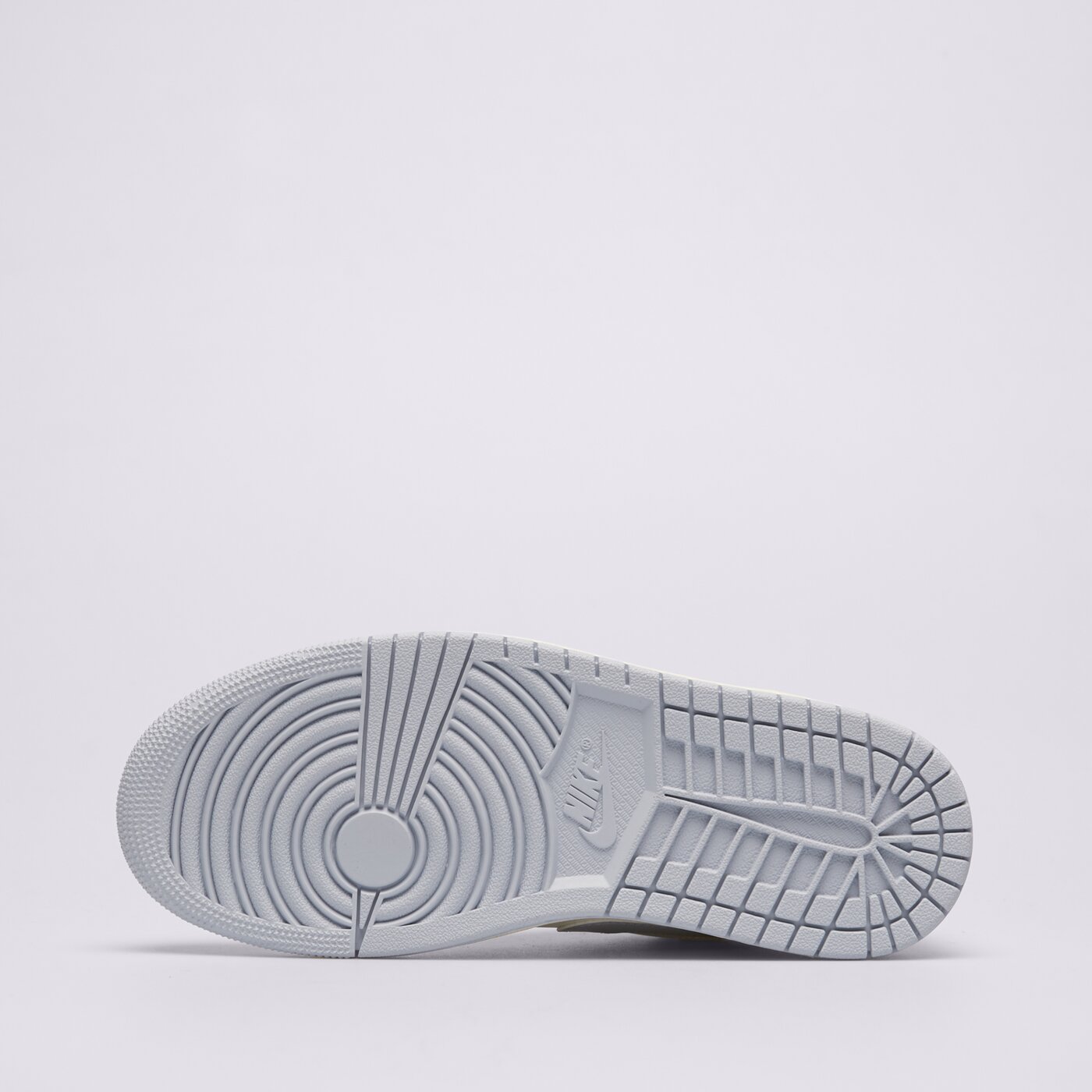 Дамски маратонки WMNS AIR JORDAN 1 LOW dc0774-106 цвят бежов