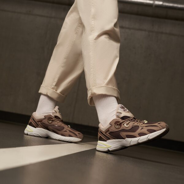 Дамски маратонки ADIDAS ADIDAS ASTIR W gx7060 цвят кафяв