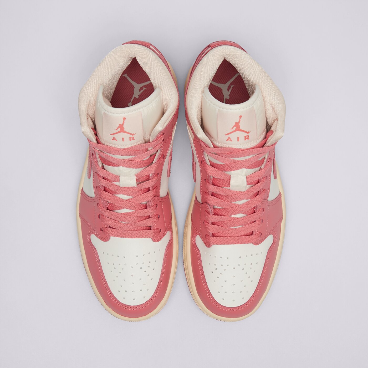 Дамски маратонки JORDAN AIR 1 MID  bq6472-109 цвят бежов