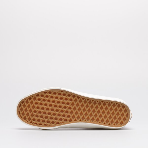 Дамски маратонки VANS UA SK8-HI TAPERED vn0a5krubd51 цвят розов