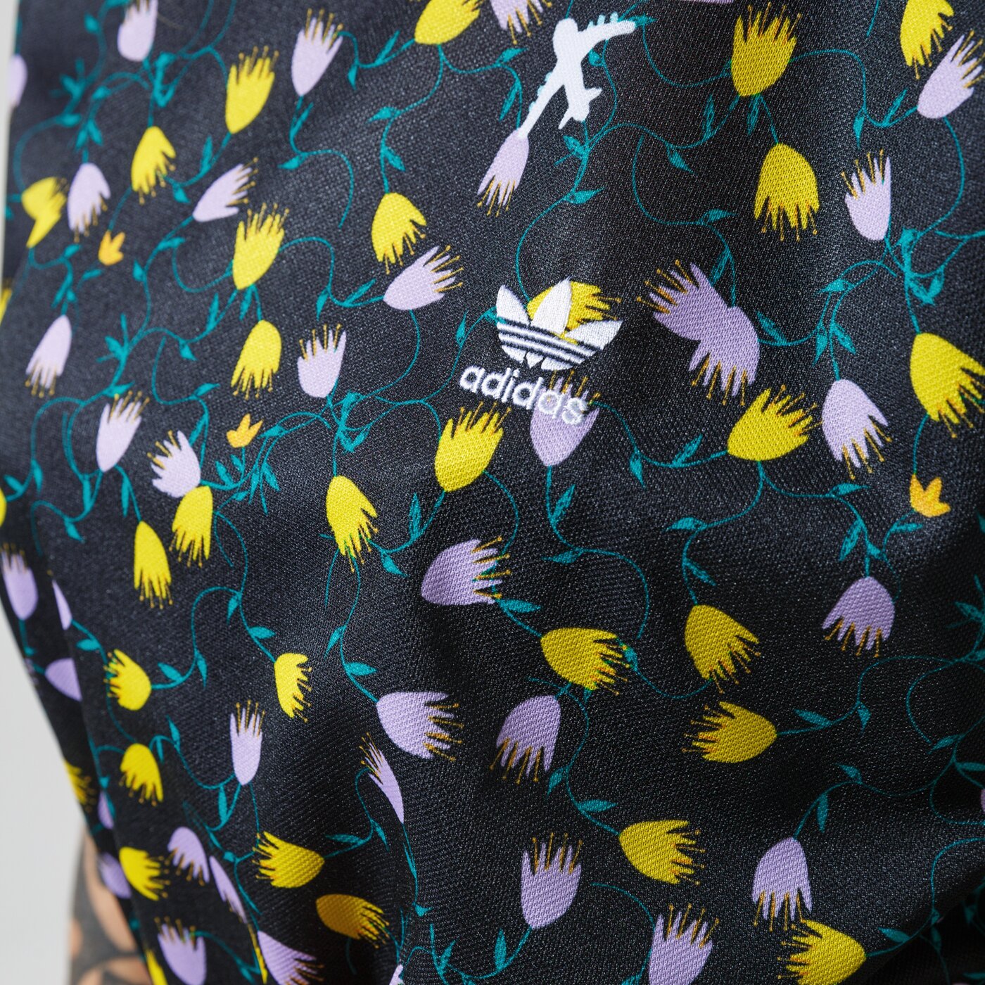 Дамски ADIDAS РОКЛЯ AOP TEE АНЦУГS fl4100 цвят многоцветен