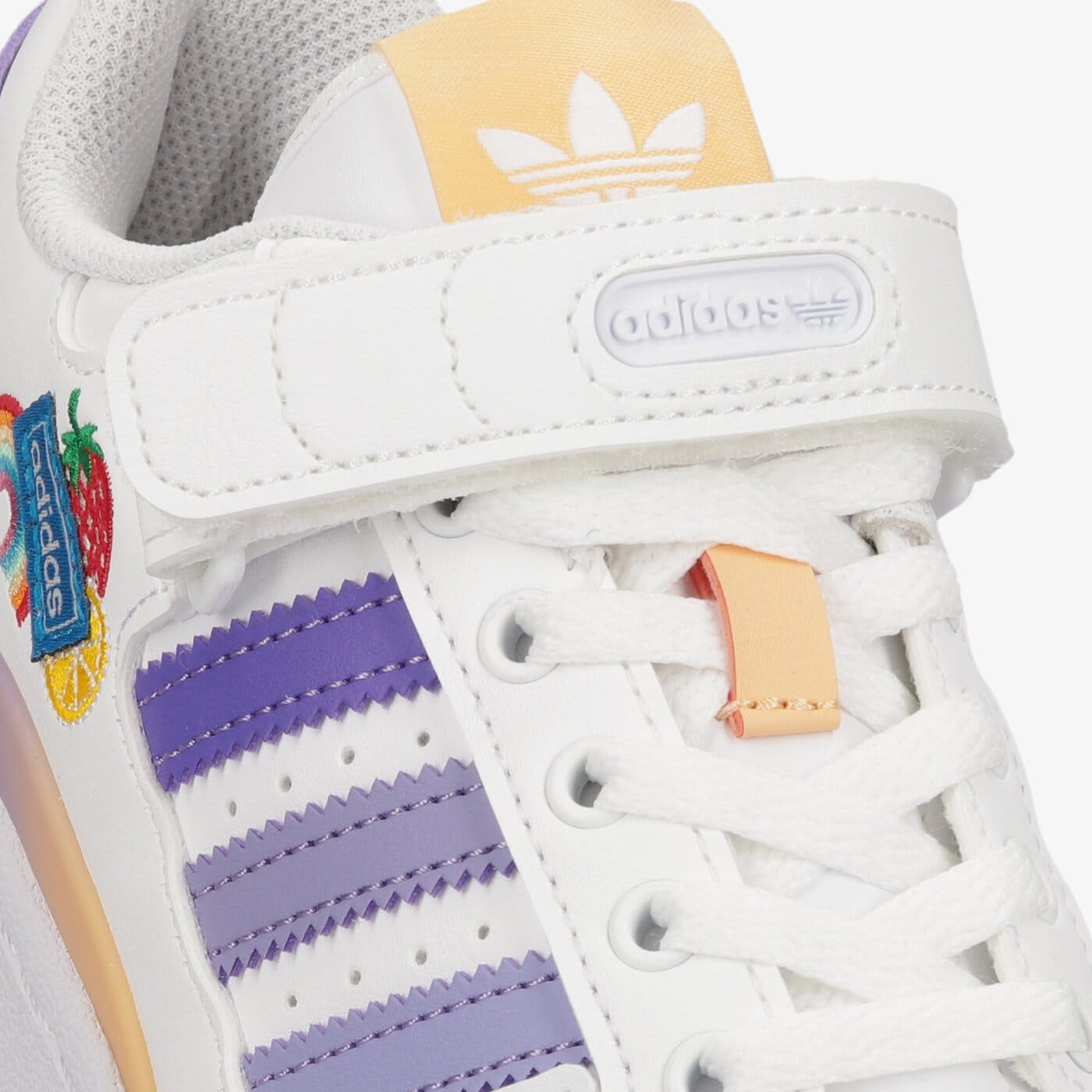 Детски маратонки ADIDAS FORUM LOW J gy8209 цвят бял