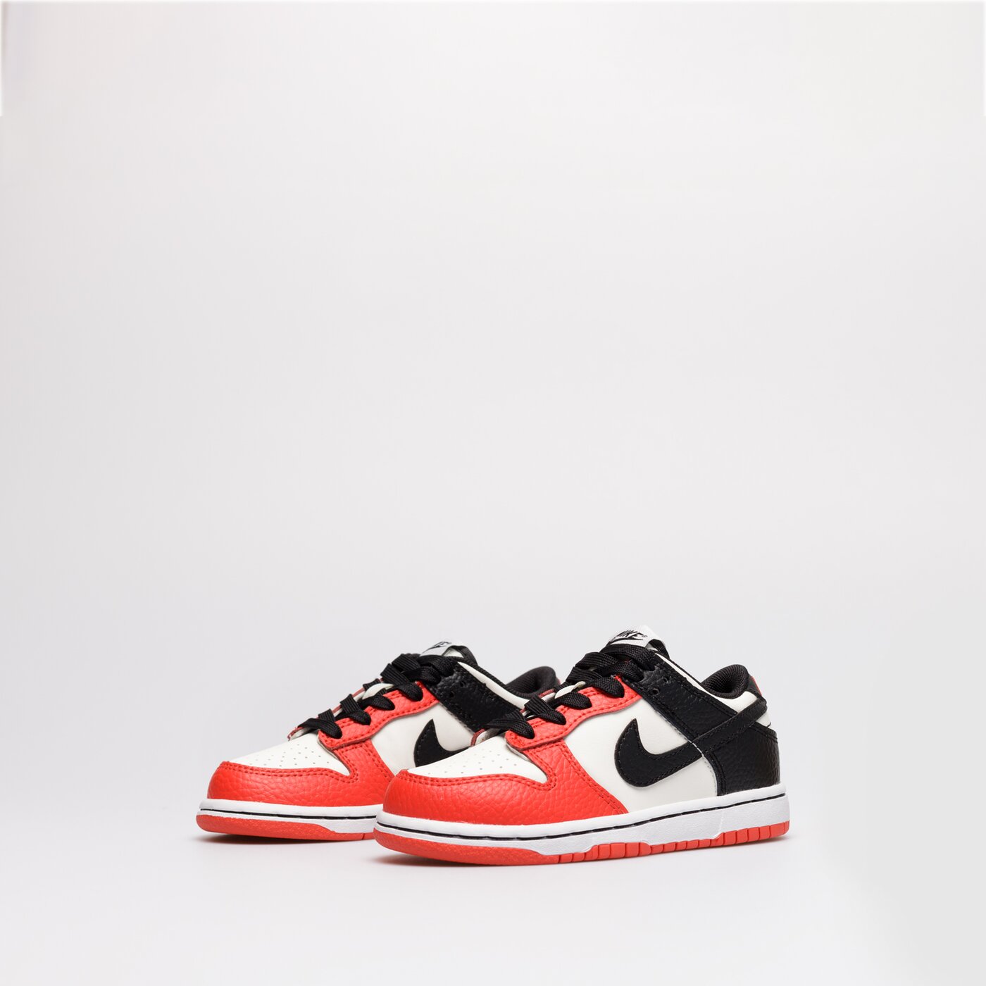 Детски маратонки NIKE DUNK LOW  dc9564-100 цвят бял
