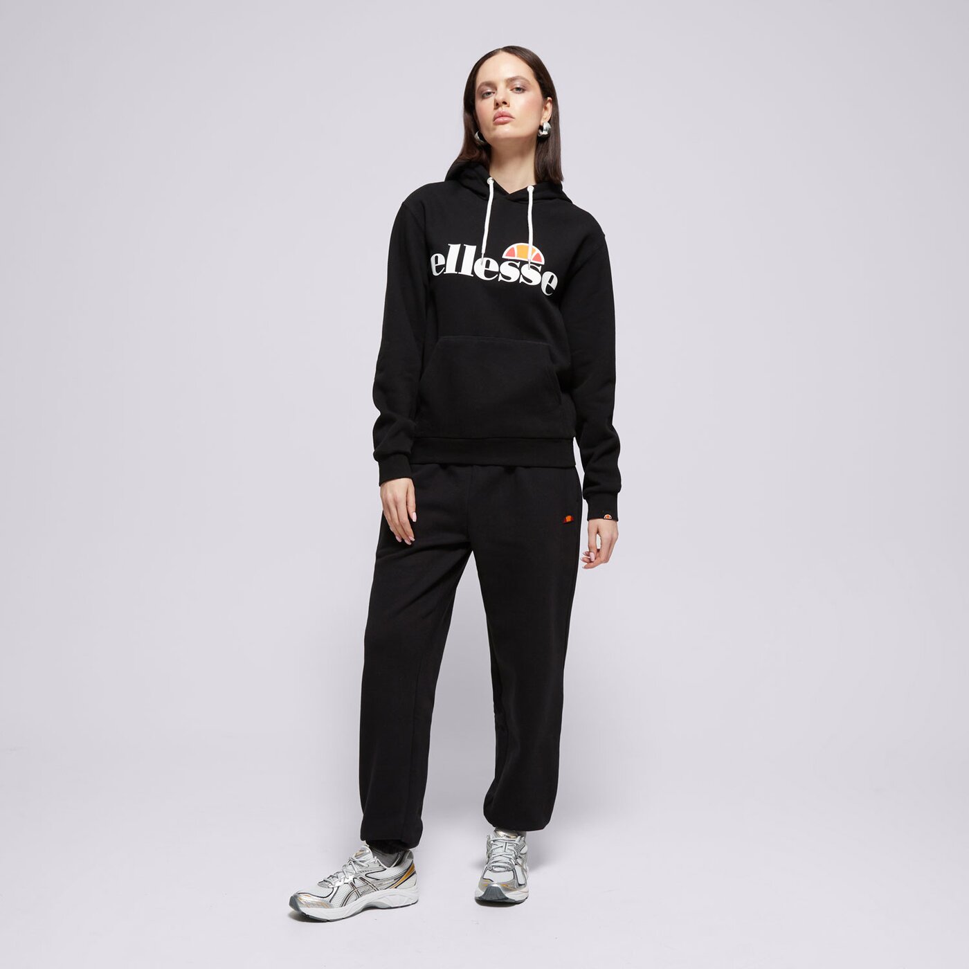 Дамски панталони ELLESSE ПАНТАЛОНИ MUGIA JOG PANT BLK smg22040011 цвят черен