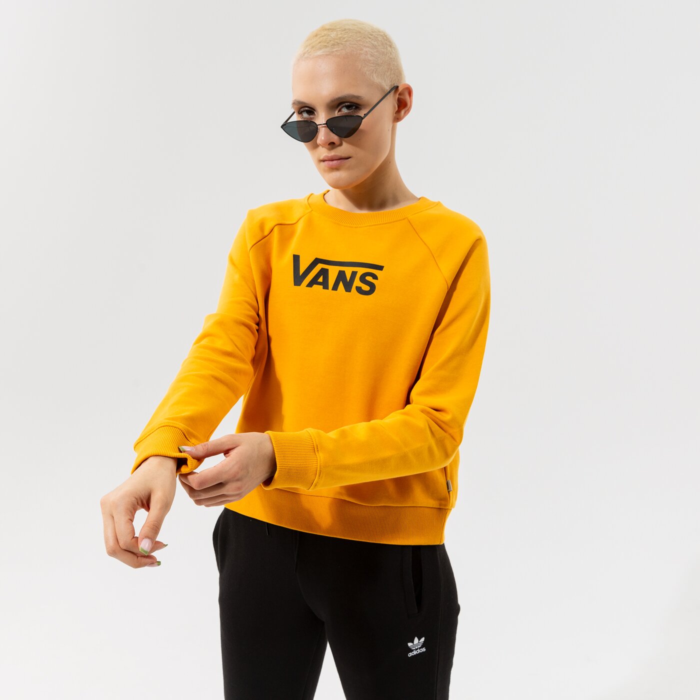 Дамски суичър VANS СУИТЧЪР FLYING V FT BOXY CREW vn0a47thlsv1 цвят жълт
