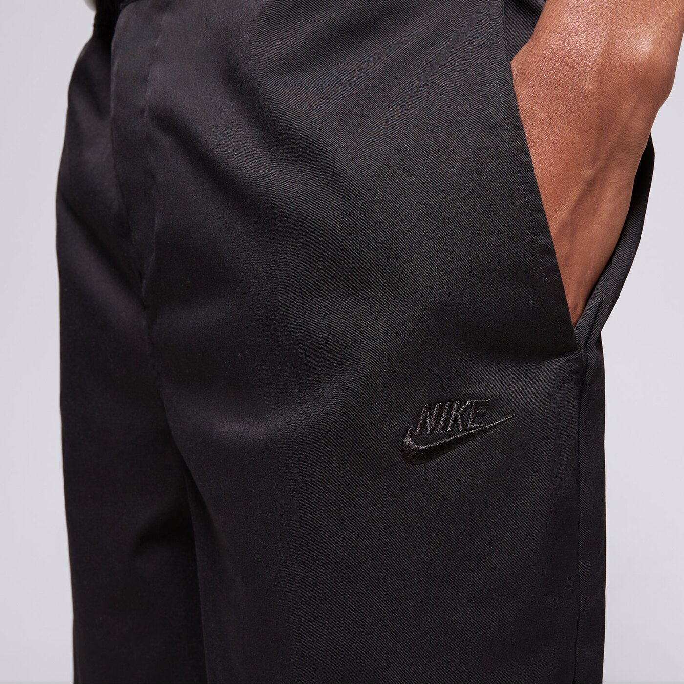 Мъжки панталони NIKE ПАНТАЛОНИ M NK CLUB WVN TAPER PANT hj1997-010 цвят черен