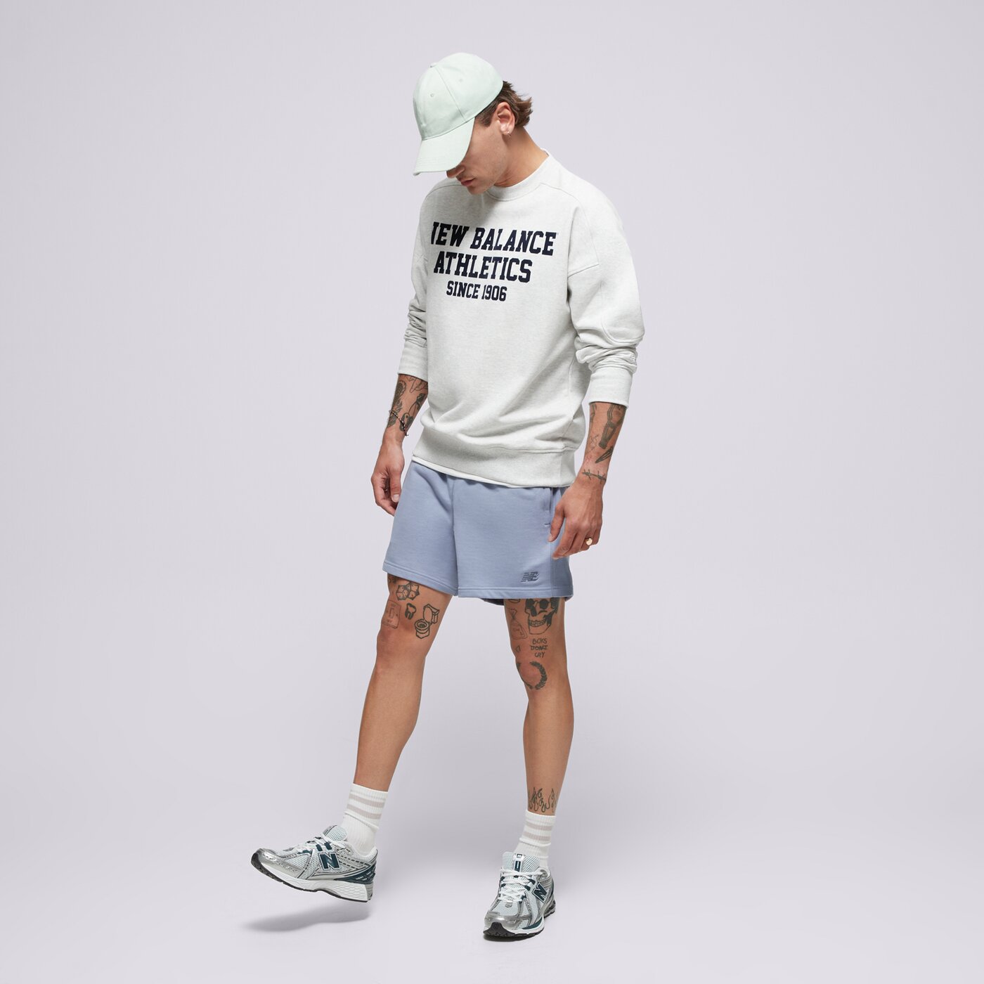 Мъжки суичър NEW BALANCE СУИТЧЪР VARSITY FRENCH TERRY GRAPHIC CREW mt51521ahh цвят сив