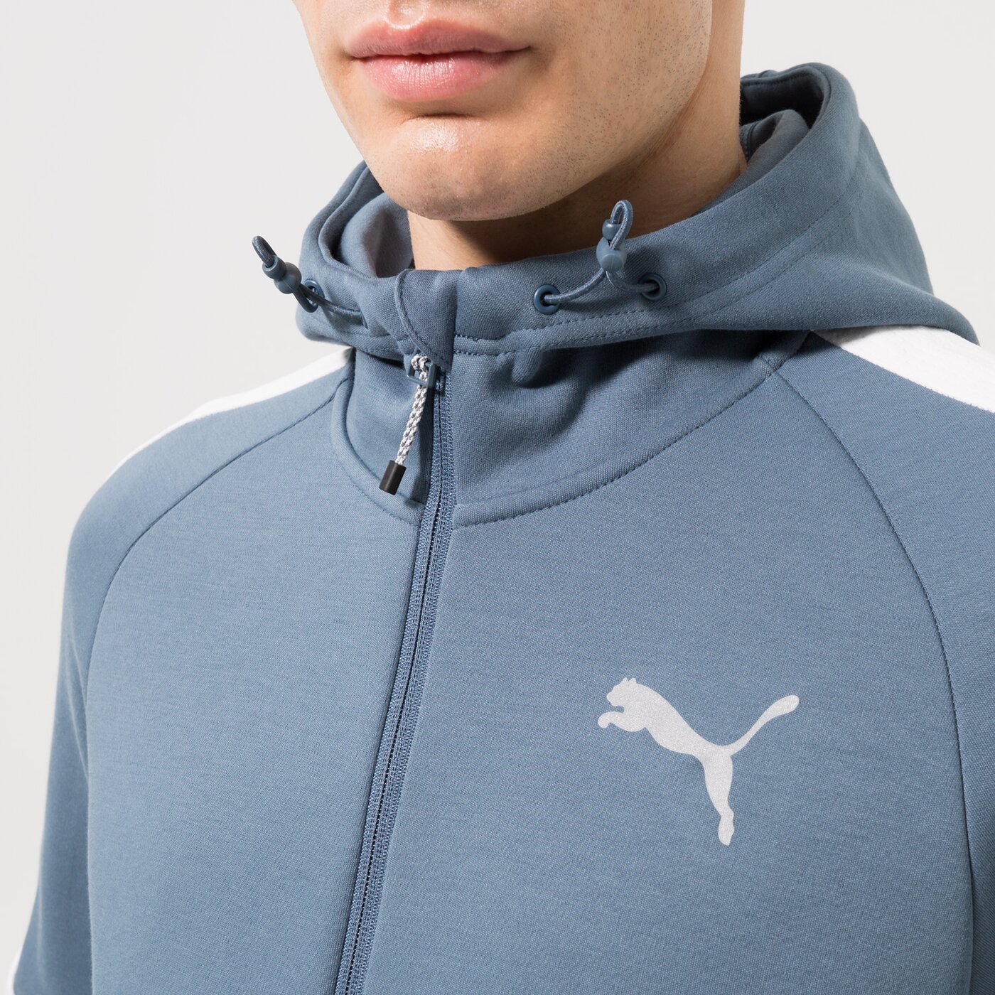 Мъжки суичър PUMA СУИТЧЪР С КАЧУЛКА PUMA EVOSTRIPE FULL-ZIP HOODIE 849915-18 цвят син