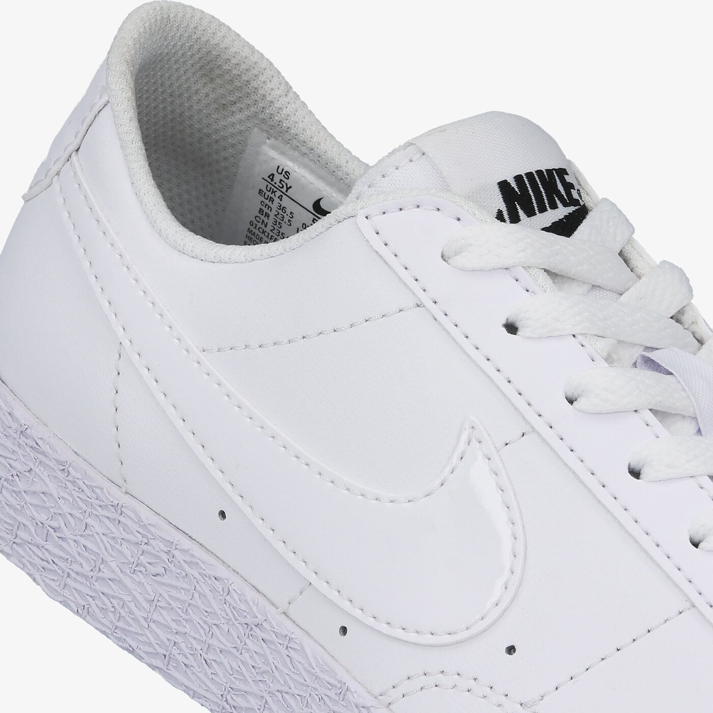 Детски маратонки NIKE BLAZER LOW 555190-102 цвят бял