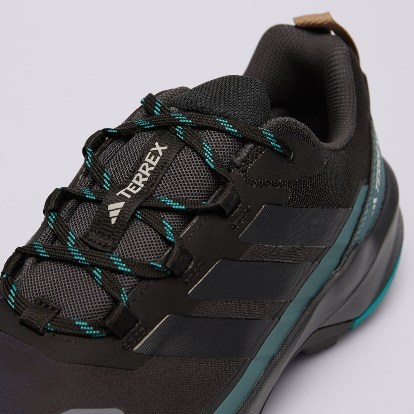 Мъжки туристически обувки ADIDAS TERREX SKYCHASER AX5 GTX jq2209 цвят сив