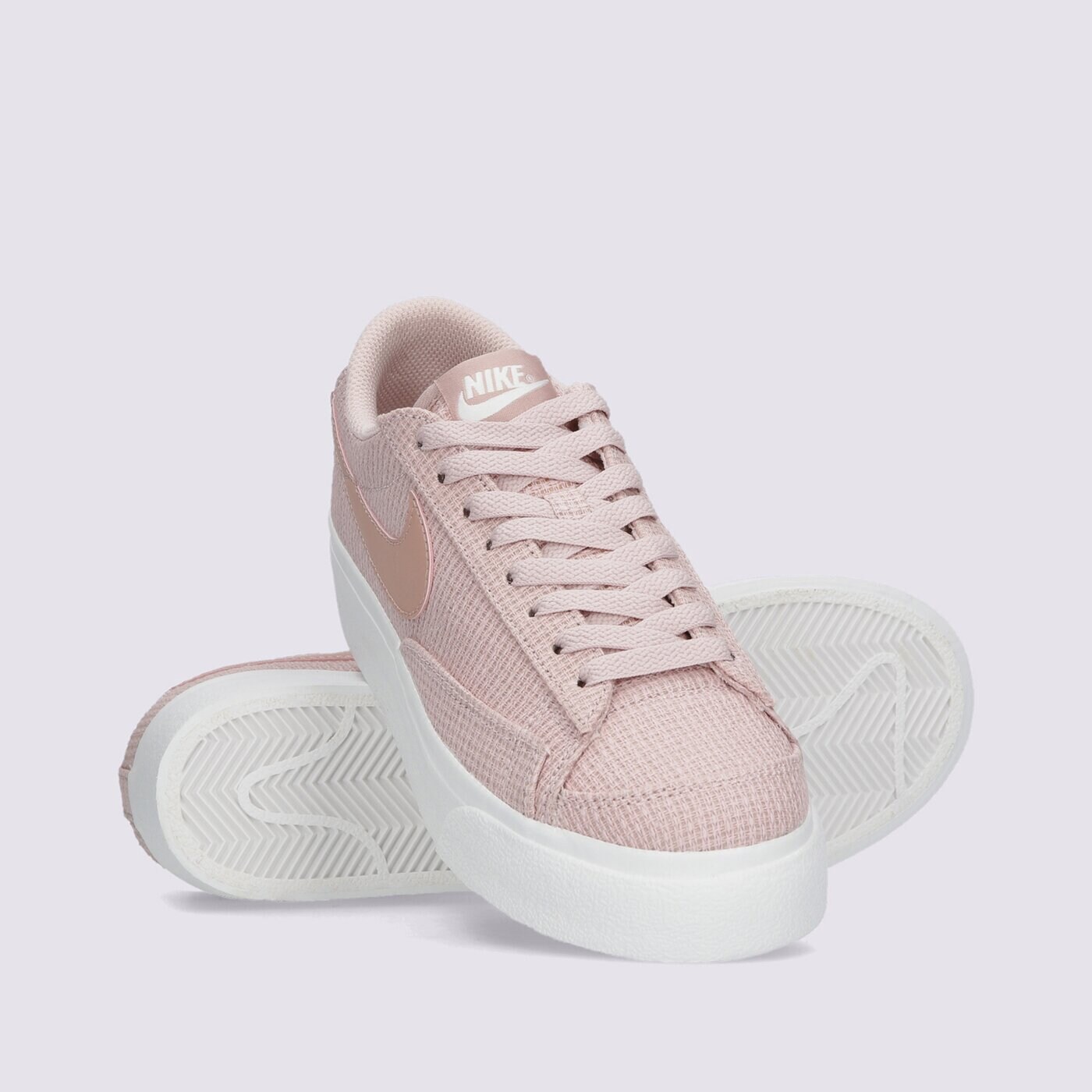 Дамски маратонки NIKE W BLAZER LOW PLATFORM ESS  dn0744-600 цвят розов