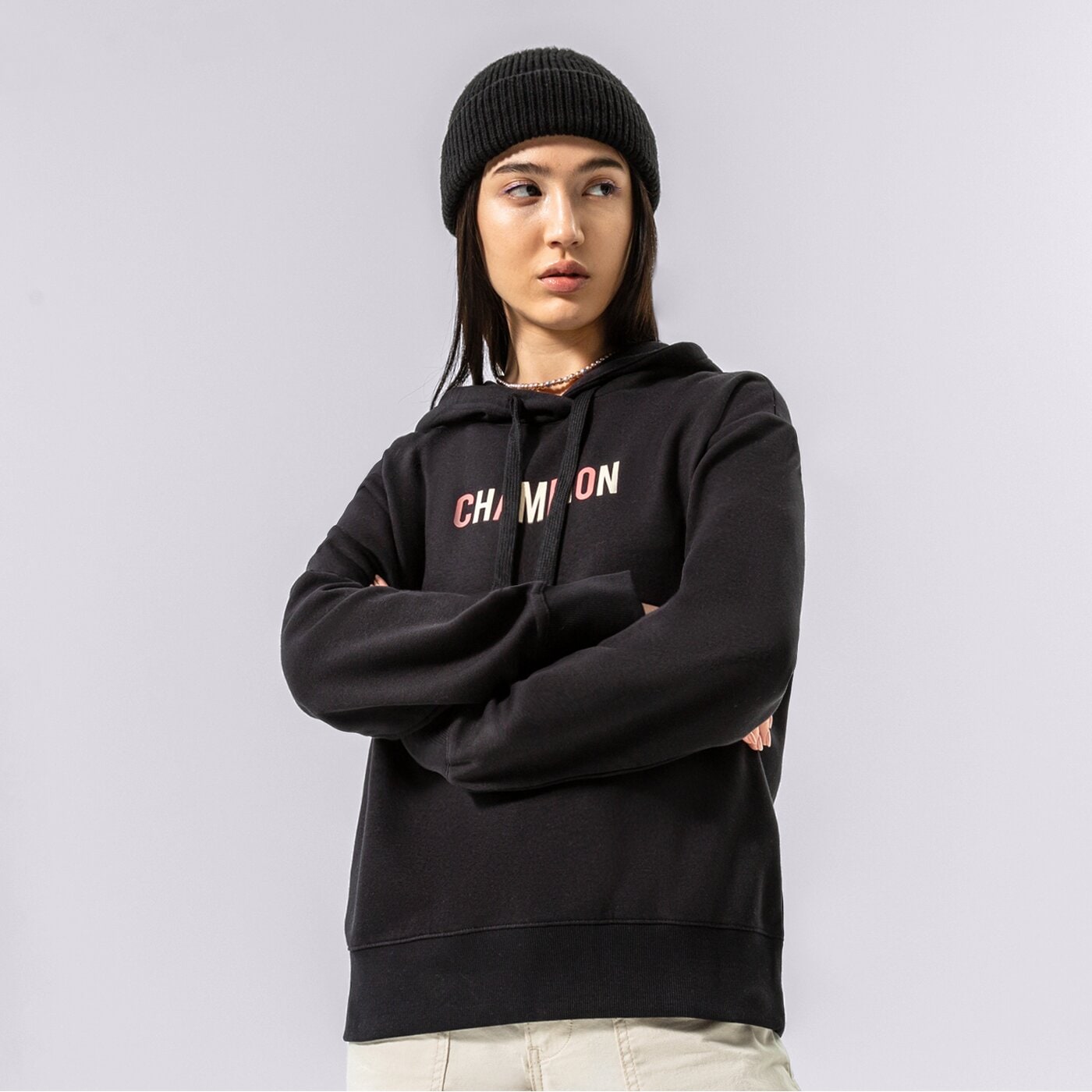 Дамски суичър CHAMPION СУИТЧЪР С КАЧУЛКА HOODED SWEATSHIRT 115991kk001 цвят черен