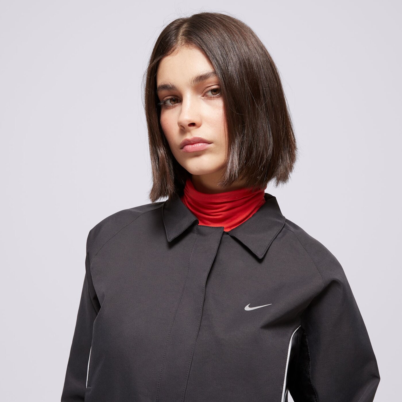 Дамско преходно яке NIKE ЯКЕ W NSW JKT WVN SW hq3750-010 цвят черен