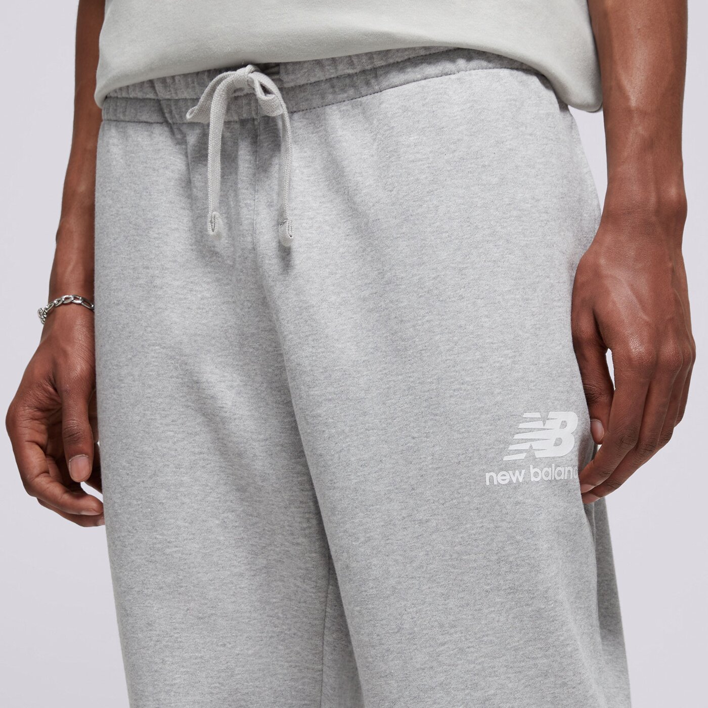 Мъжки панталони NEW BALANCE ПАНТАЛОНИ NB ESSENTIAL STACKED mp31539ag цвят сив