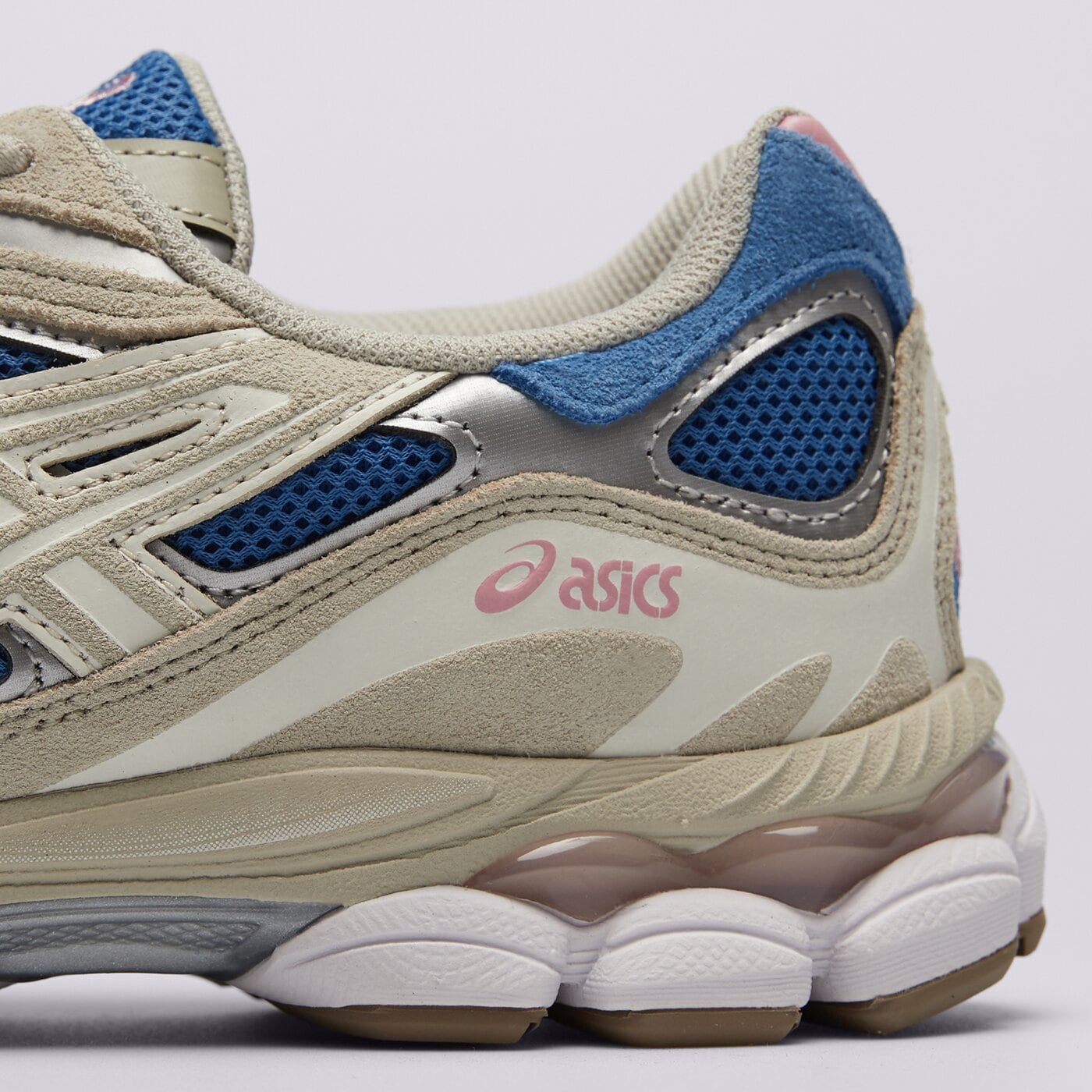 Дамски маратонки ASICS GEL-NYC 1203a383_402 цвят син