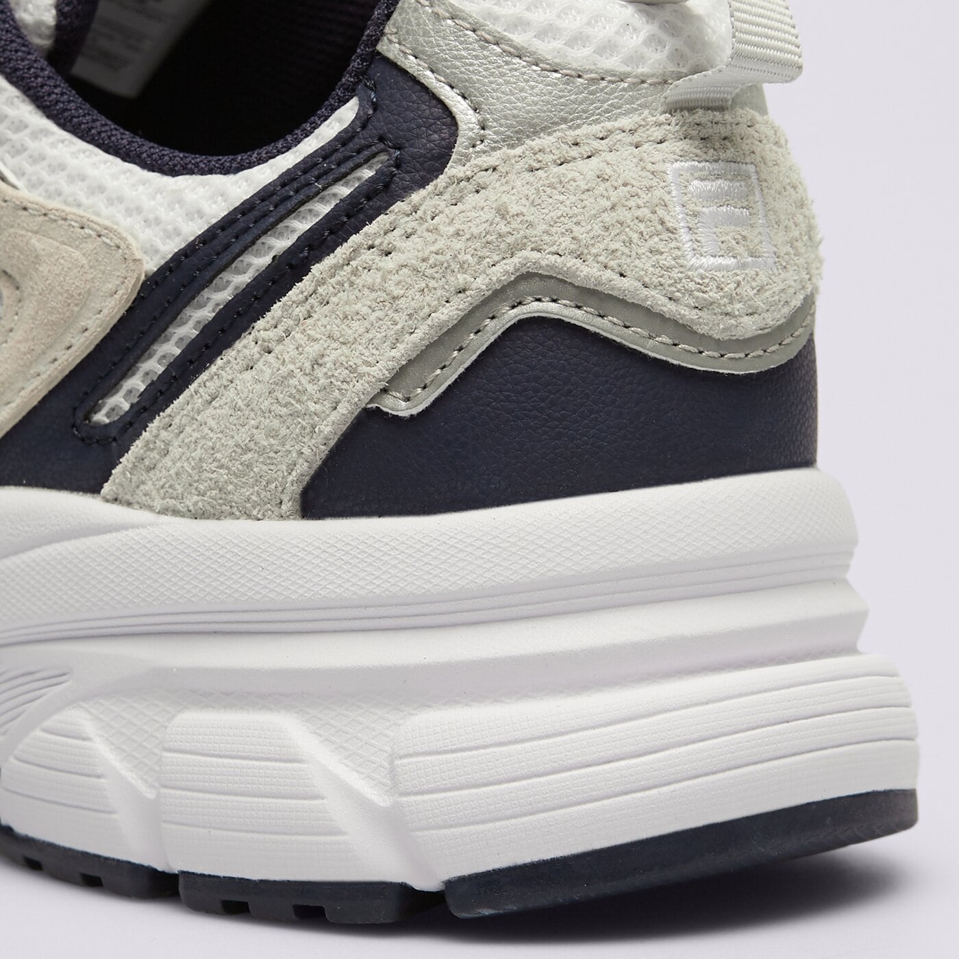 Дамски маратонки FILA DECYPHER 24 SUEDE 5am00817109 цвят бял