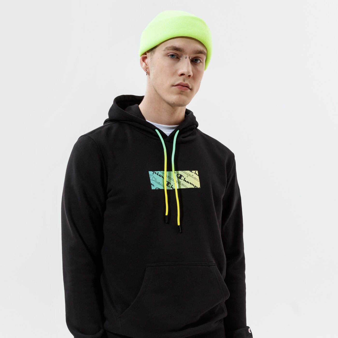 Мъжки суичър CHAMPION СУИТЧЪР С КАЧУЛКА HOODED SWEATSHIRT 215785kk001 цвят черен