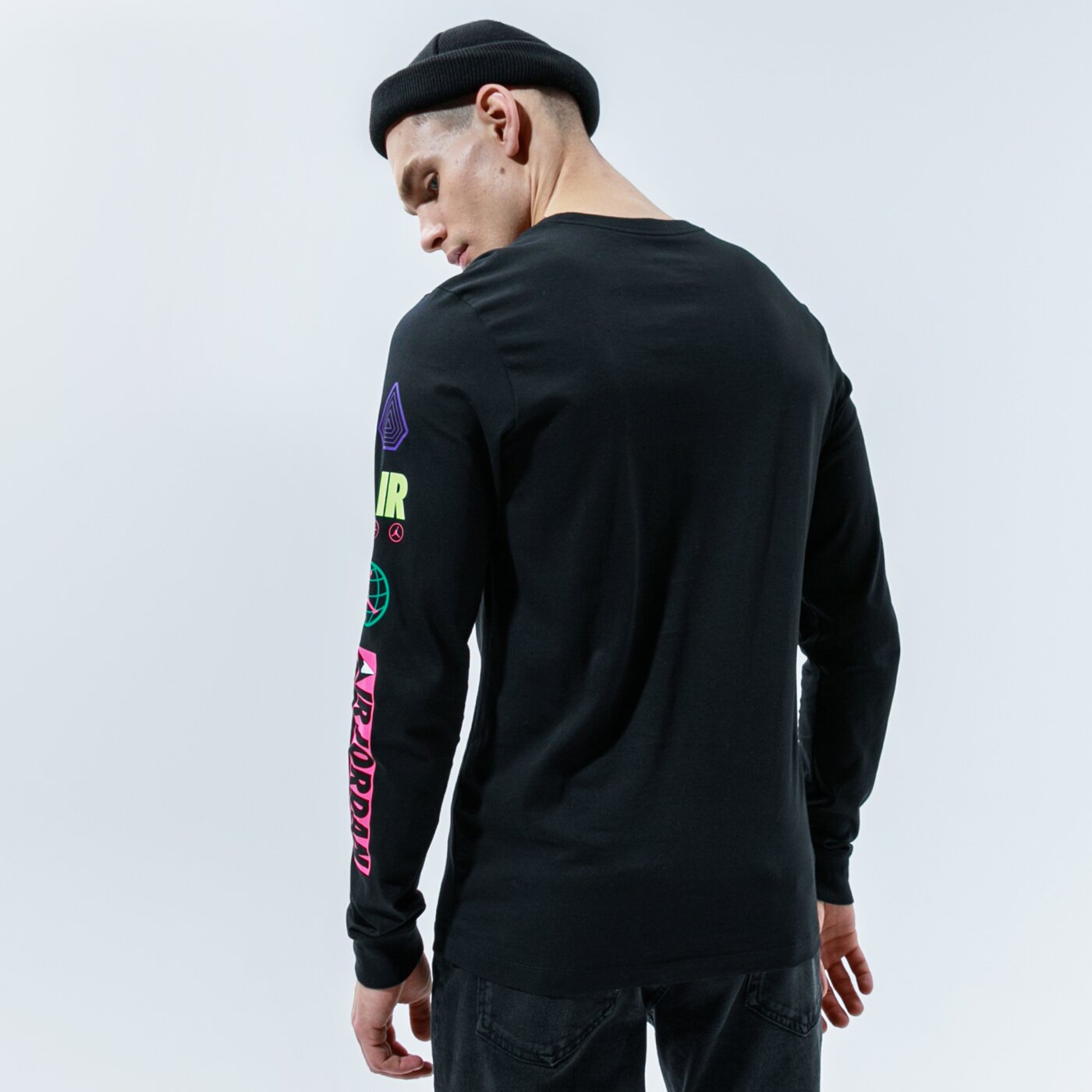 Мъжка тениска JORDAN ТЕНИСКА MOUNTAINSIDE ct3694-010 цвят черен