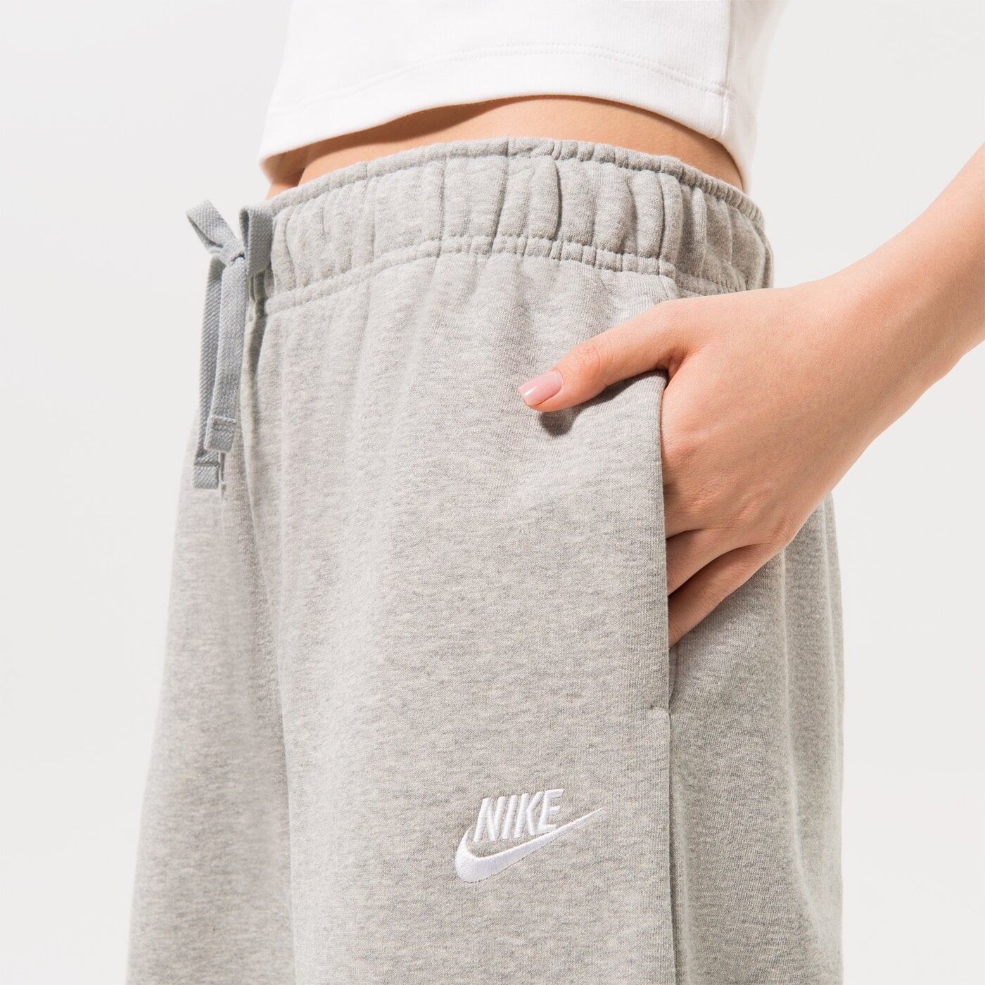 Дамски панталони NIKE ПАНТАЛОНИ NSW CLUB OS PANT DGH dq5800-063 цвят сив